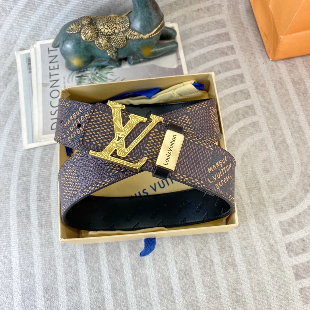 LV💕 特种皮腰带系列 ，原厂五金精品不锈钢扣，手感柔软舒适 宽3.8CM。