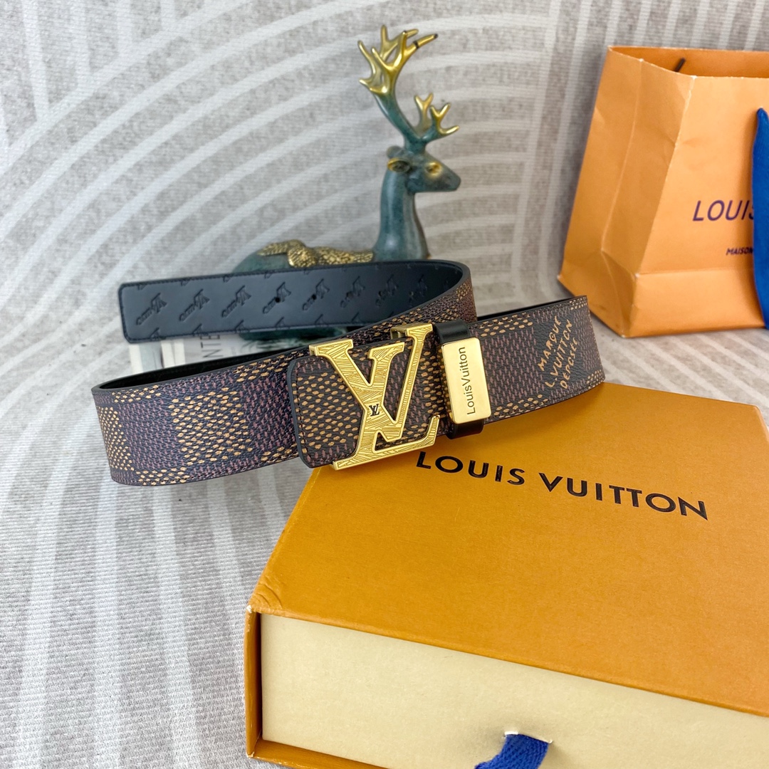 LV💕 特种皮腰带系列 ，原厂五金精品不锈钢扣，手感柔软舒适 宽3.8CM。