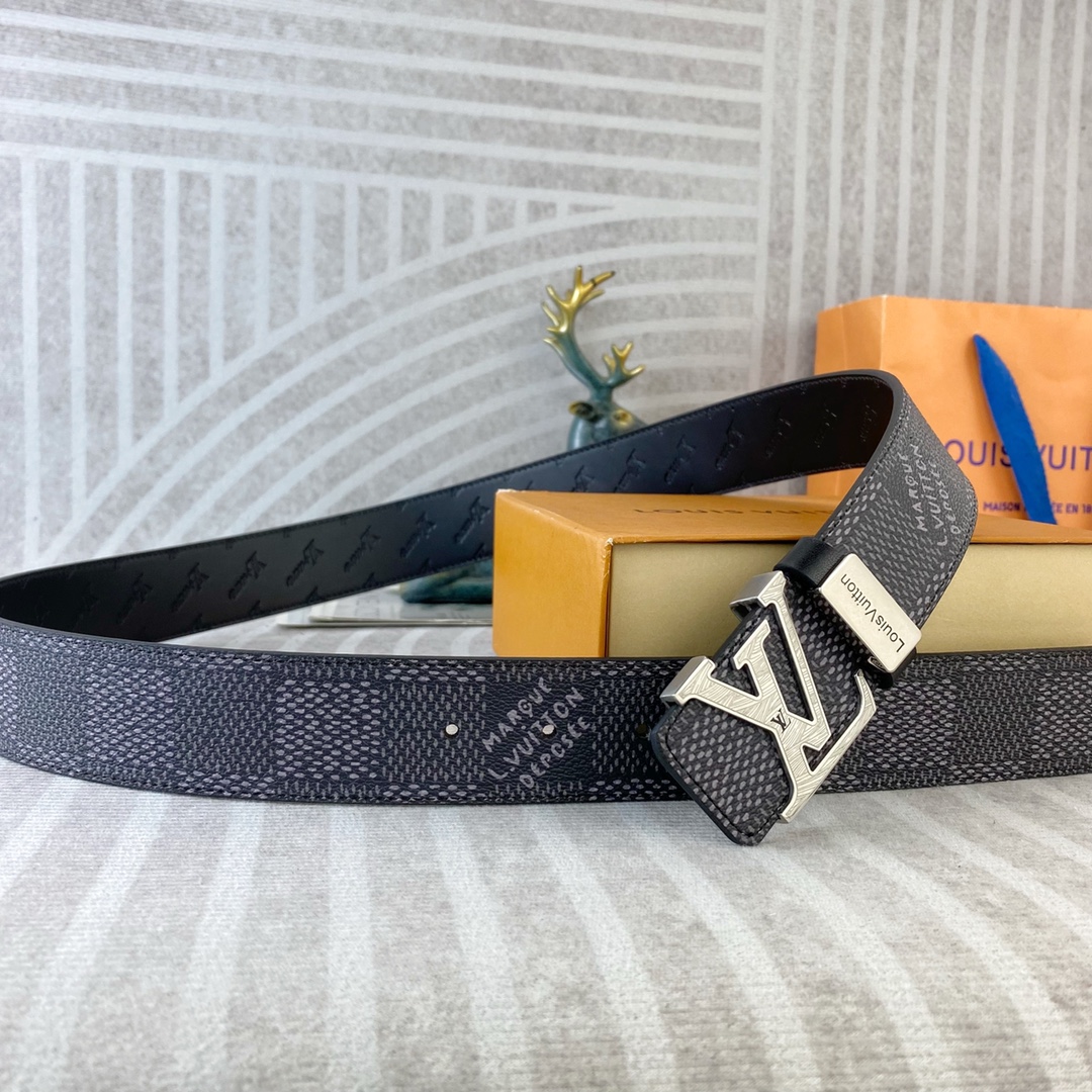 LV💕 特种皮腰带系列 ，原厂五金精品不锈钢扣，手感柔软舒适 宽3.8CM。