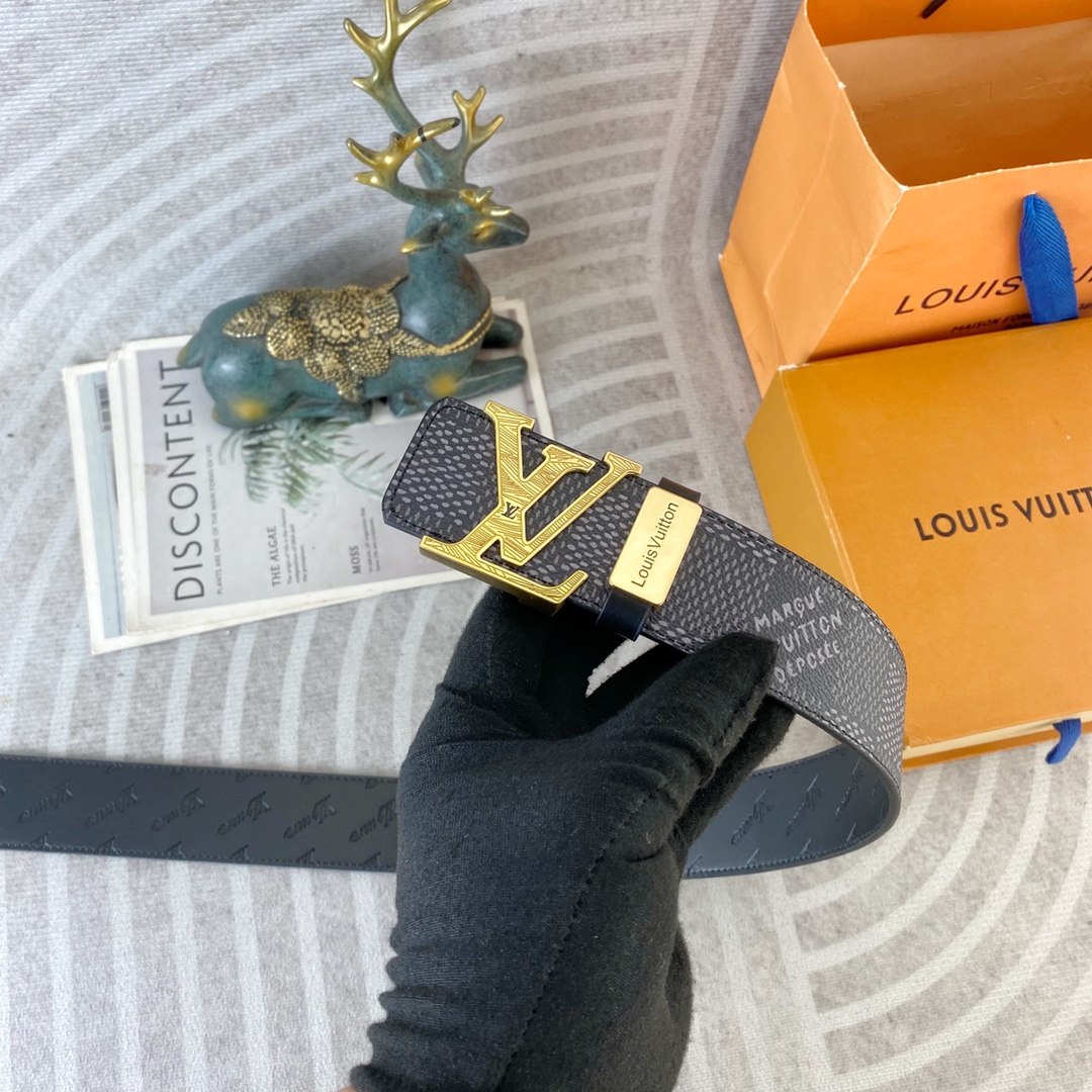 LV💕 特种皮腰带系列 ，原厂五金精品不锈钢扣，手感柔软舒适 宽3.8CM。