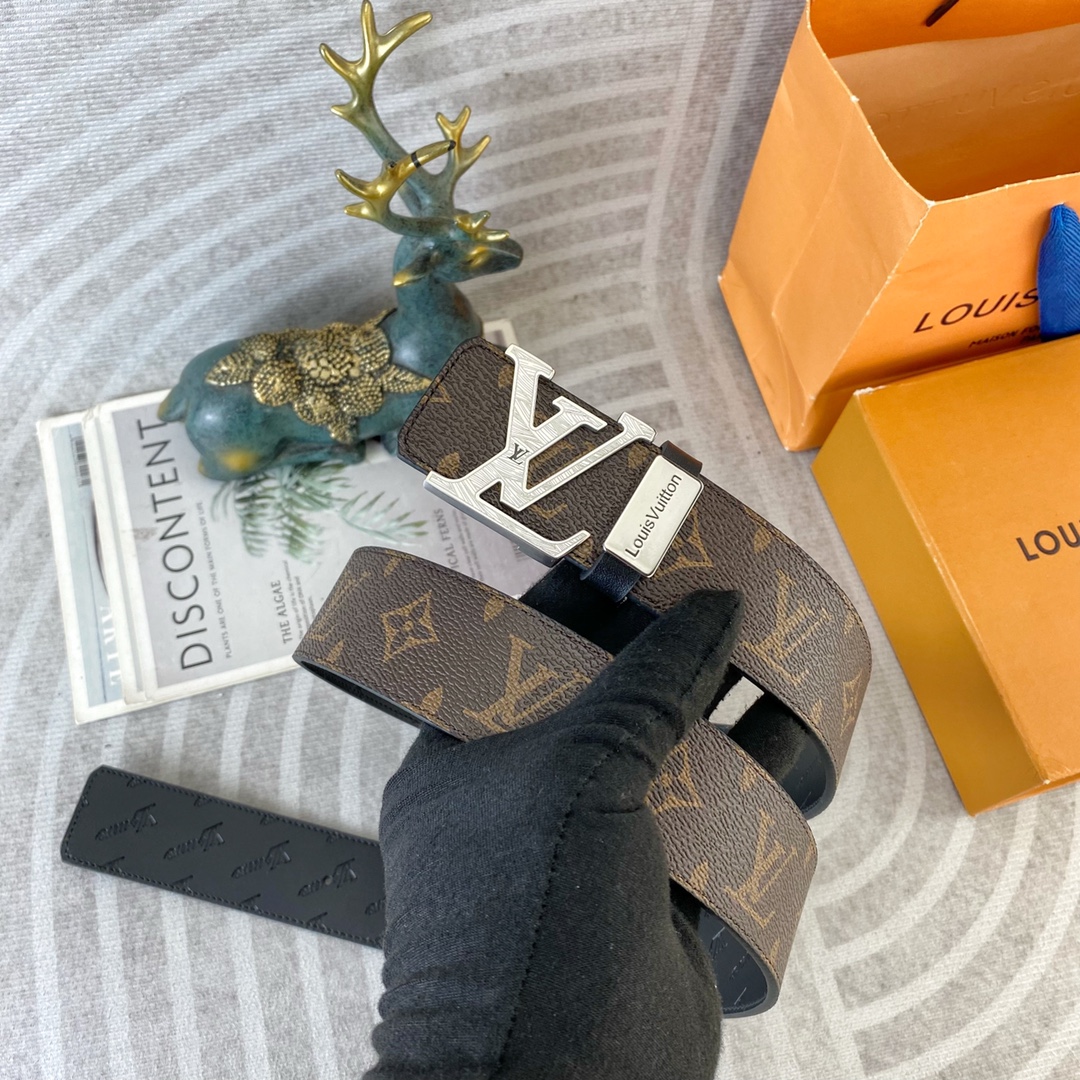 LV💕 特种皮腰带系列 ，原厂五金精品不锈钢扣，手感柔软舒适 宽3.8CM。