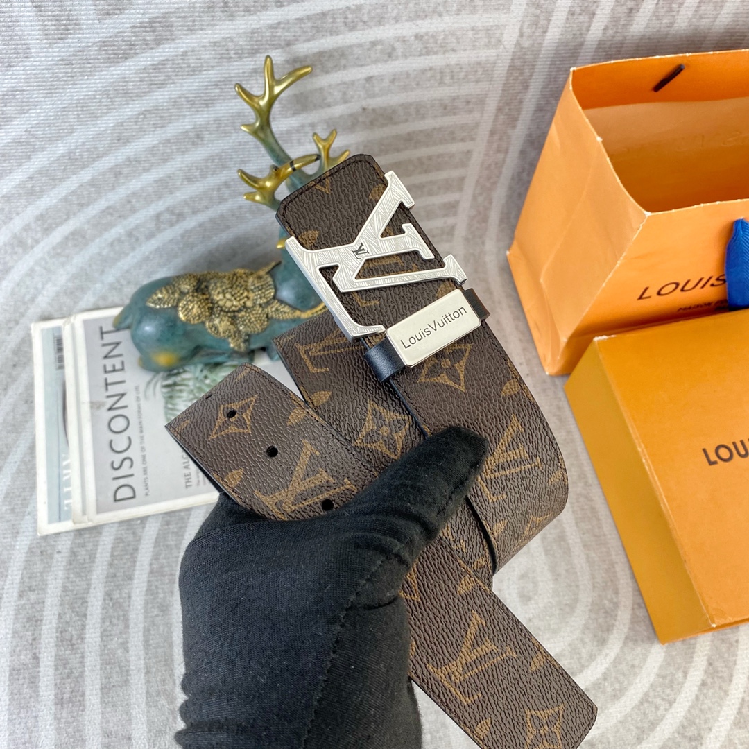 LV💕 特种皮腰带系列 ，原厂五金精品不锈钢扣，手感柔软舒适 宽3.8CM。