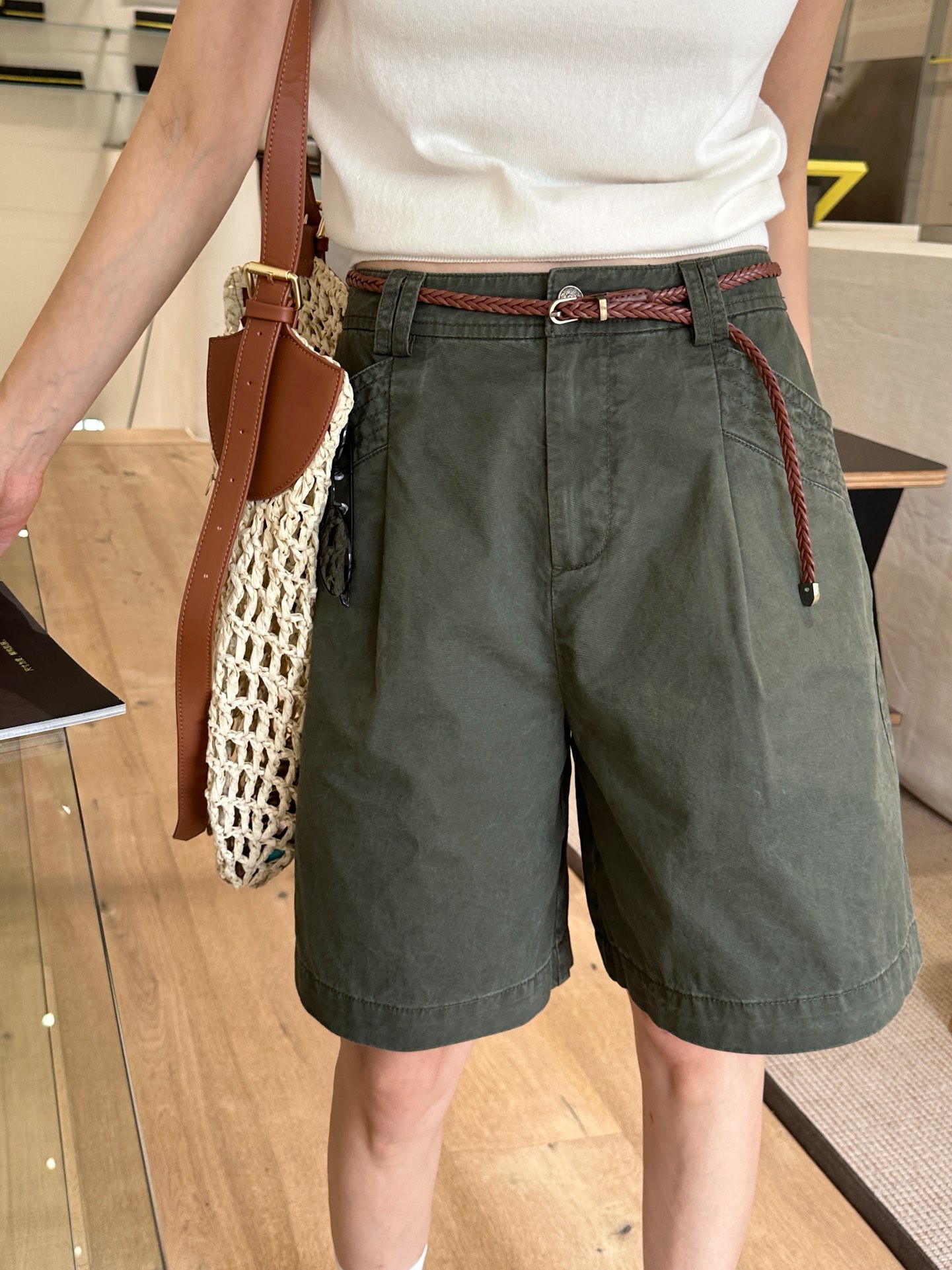 NO:445797,Very good looking!  !  The washing fabric has a high-end texture, alexander wang19860909好好看！！ 洗水面料质感很高级,,alexander wang,Women's clothing