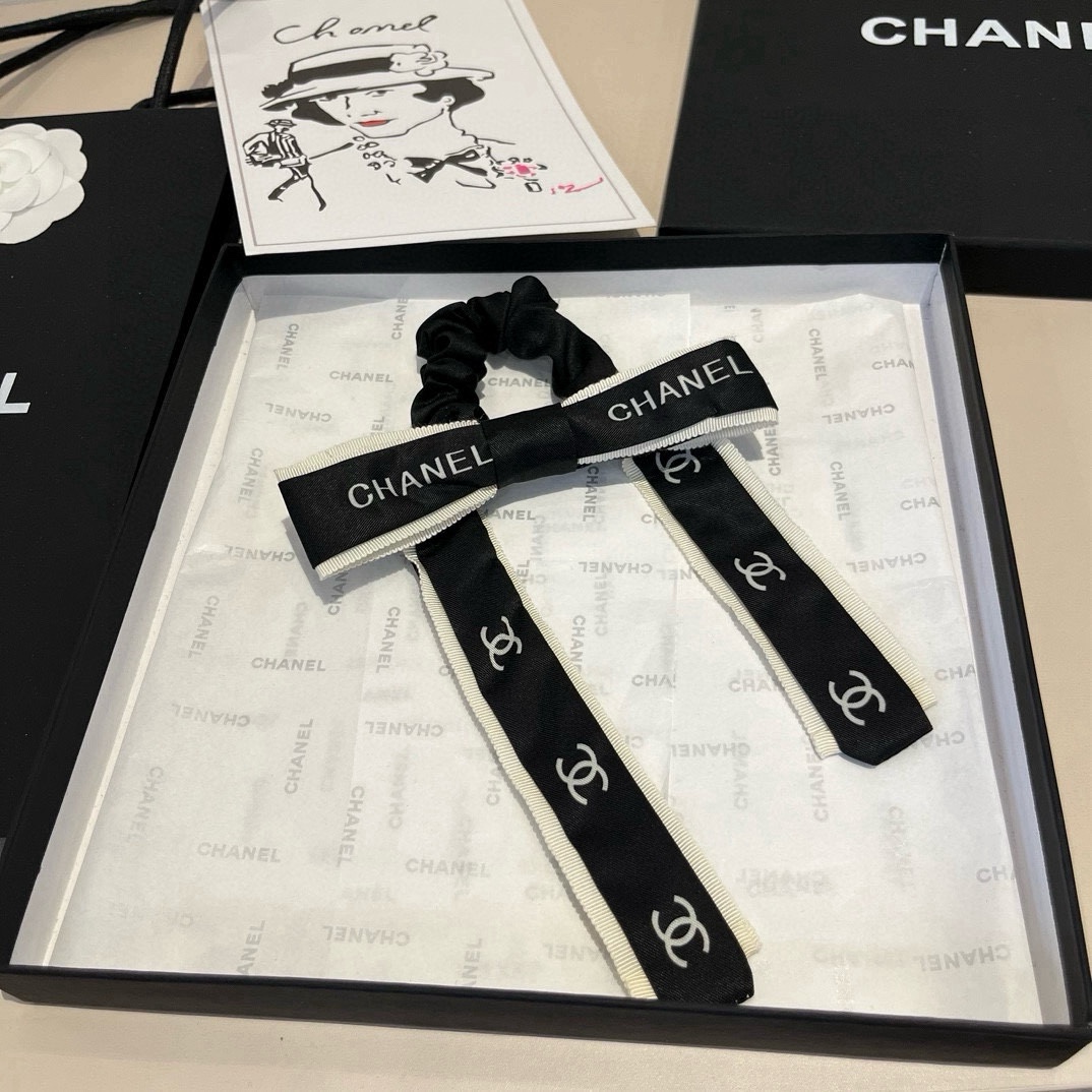 🆕

Chanel香奈儿 香奶奶最爱蝴蝶结发圈