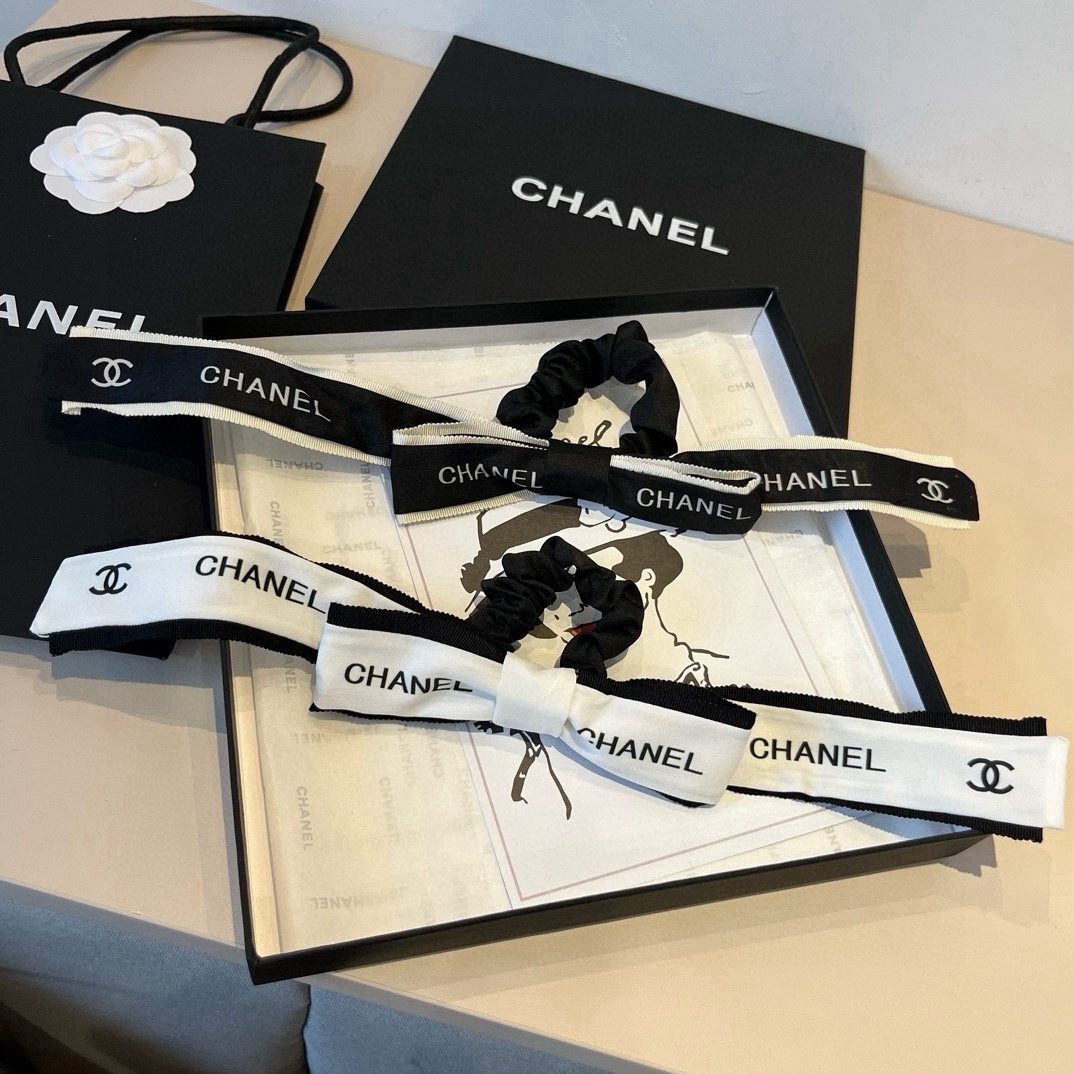 🆕

Chanel香奈儿 香奶奶最爱蝴蝶结发圈