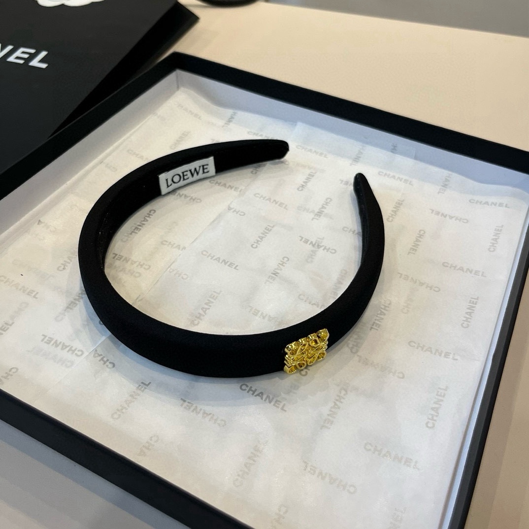 🆕

LOEWE罗意威发箍