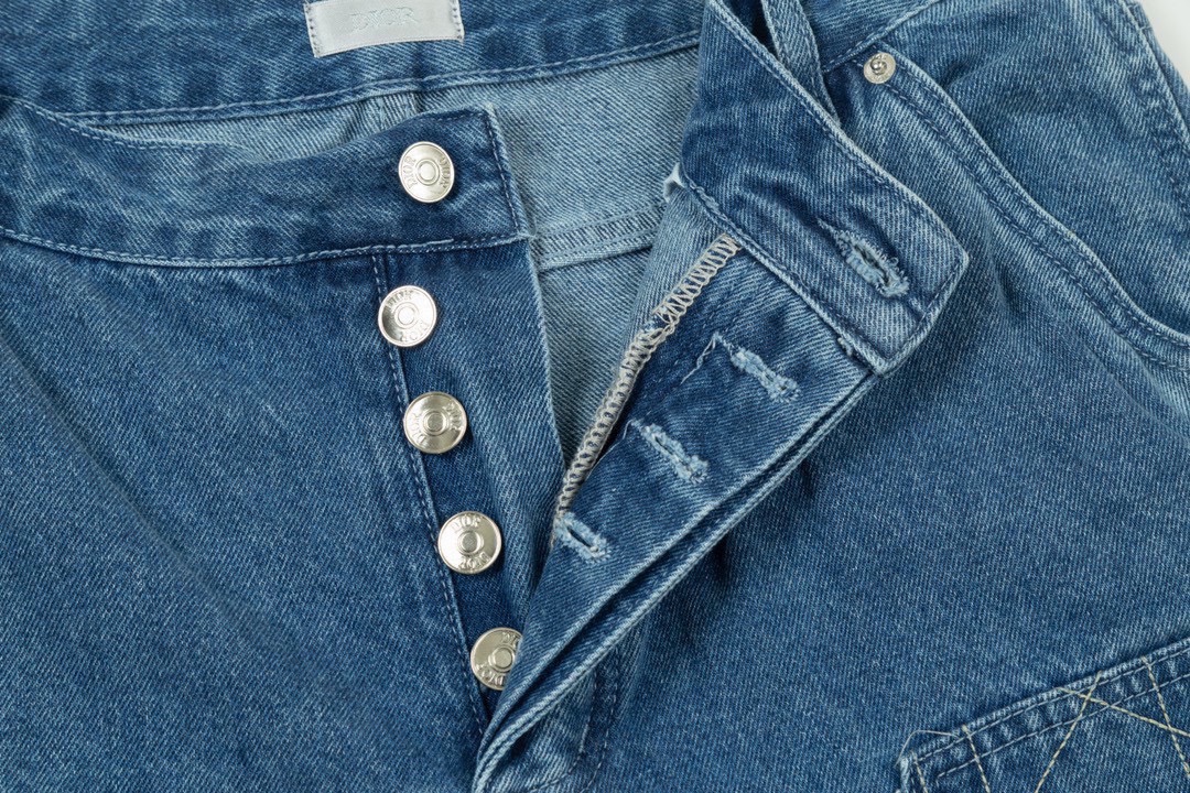 迪奥/Dior 夏季新款 藤格线休闲工装牛仔短裤 蓝色-Chinese UA Cheap High Quatity Brand Clothes Bags handbags Sneakers wholesale wholesaler seller from China Factory suppliers Fashion Clothing Shoes best Quality Beautiful Price 迪奥/Dior 夏季新款 藤格线休闲工装牛仔短裤 蓝色