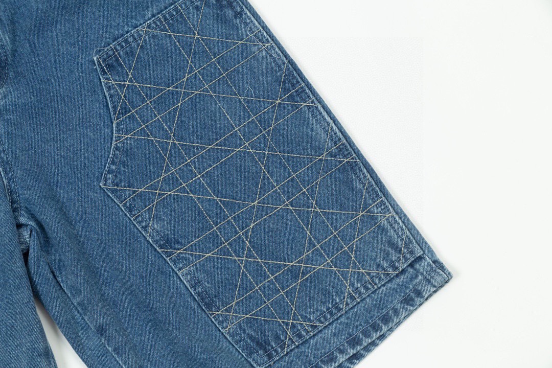 迪奥/Dior 夏季新款 藤格线休闲工装牛仔短裤 蓝色-Chinese UA Cheap High Quatity Brand Clothes Bags handbags Sneakers wholesale wholesaler seller from China Factory suppliers Fashion Clothing Shoes best Quality Beautiful Price 迪奥/Dior 夏季新款 藤格线休闲工装牛仔短裤 蓝色