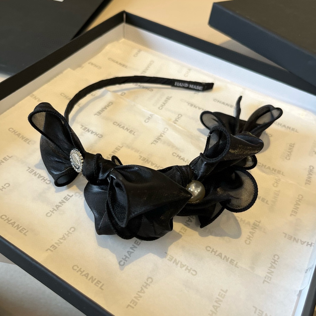 🆕

miumiu缪缪新款发箍