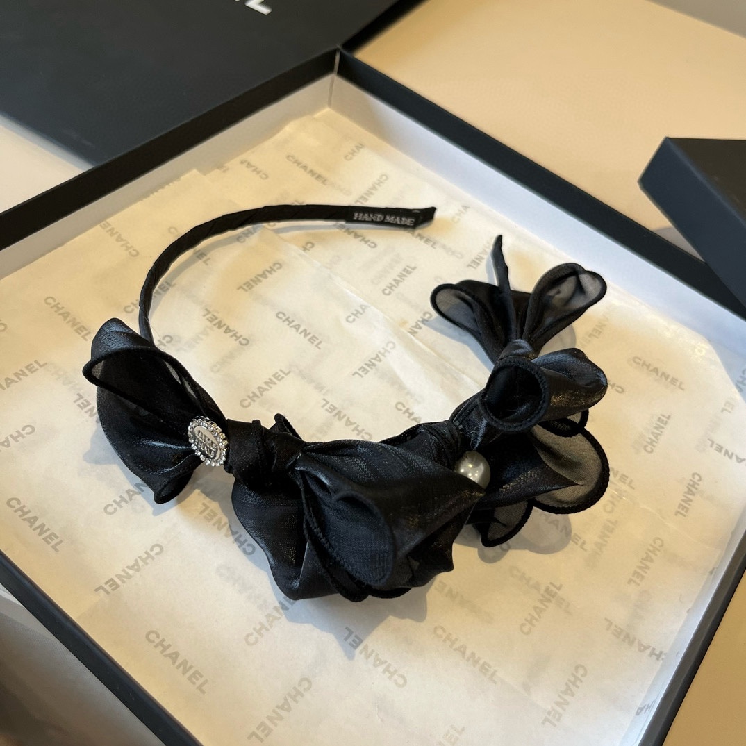 🆕

miumiu缪缪新款发箍