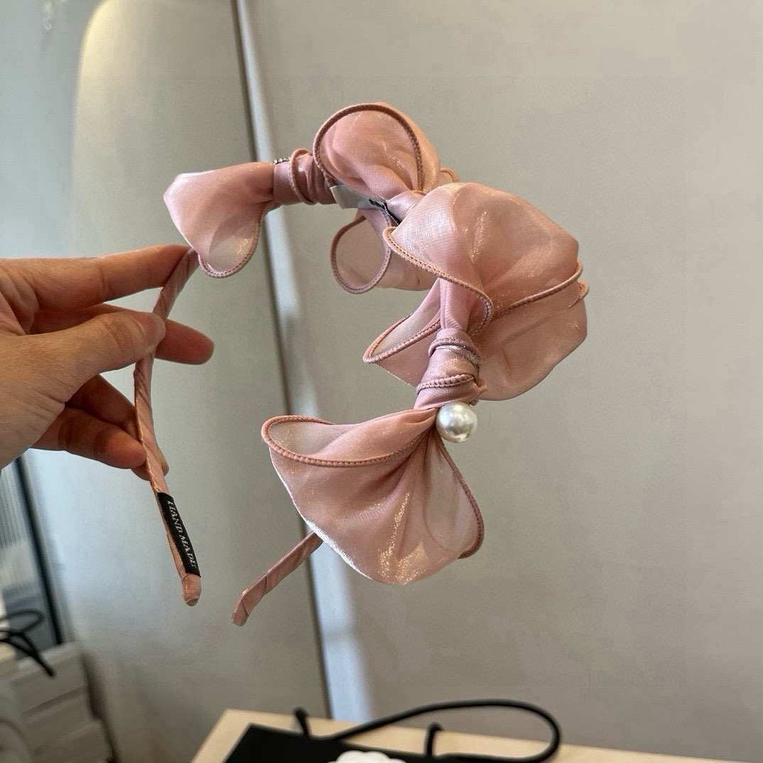 🆕

miumiu缪缪新款发箍