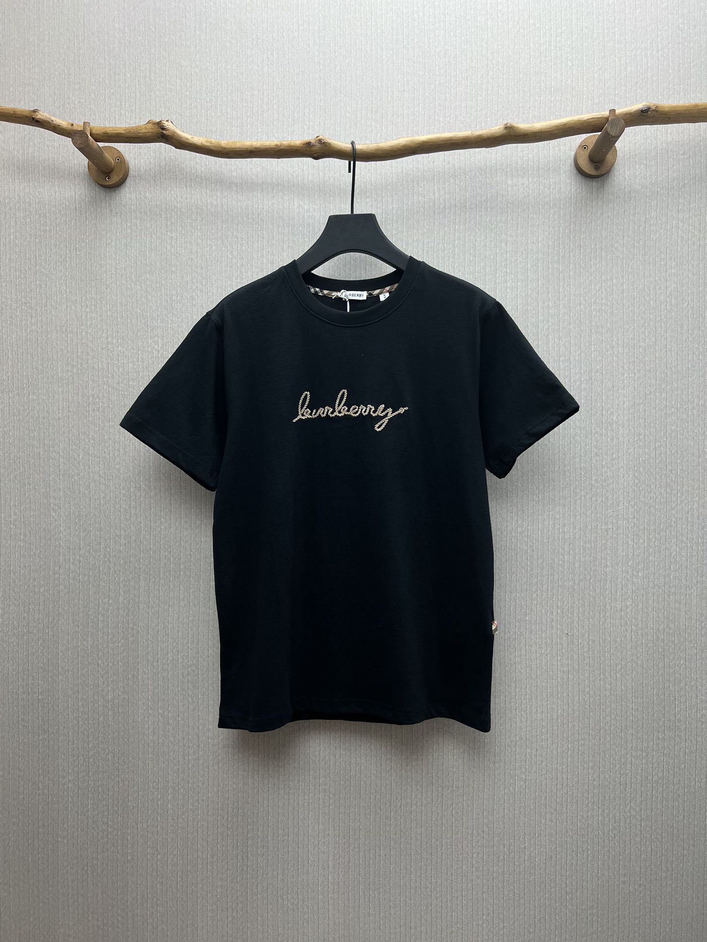 NO:454615,Burberry 25ss new checked equestrian knight logo cotton short-sleeved T-shirt, high-end version!  S.M.L.XL., burberry, T-shirt,tees, t-shirt,alexander wang19860909巴宝莉 25ss新款格纹马术骑士徽标棉质短袖T恤 ,高版本！ 码数S.M.L.XL.,,burberry,T-shirt,tees，t-shirt,alexander wang,Men's clothing