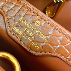 【广州货顶级原版】M86154 本款Capucines BB手袋为 Monogram 鳄鱼纹拼尖花和装饰 【广州货顶级原版】M86154 本款Capucines BB手袋为 Monogram 鳄鱼纹拼尖花和装饰