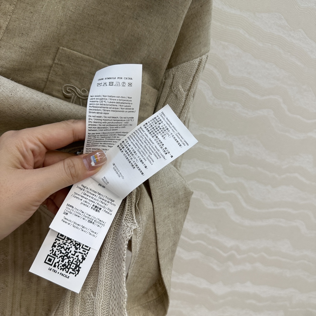 独家首发！原单品质❤️Max高智感穿搭！刺绣字母口袋优雅翻领衬衫！拼接针织设计亚麻面料质感轻盈舒适。气质