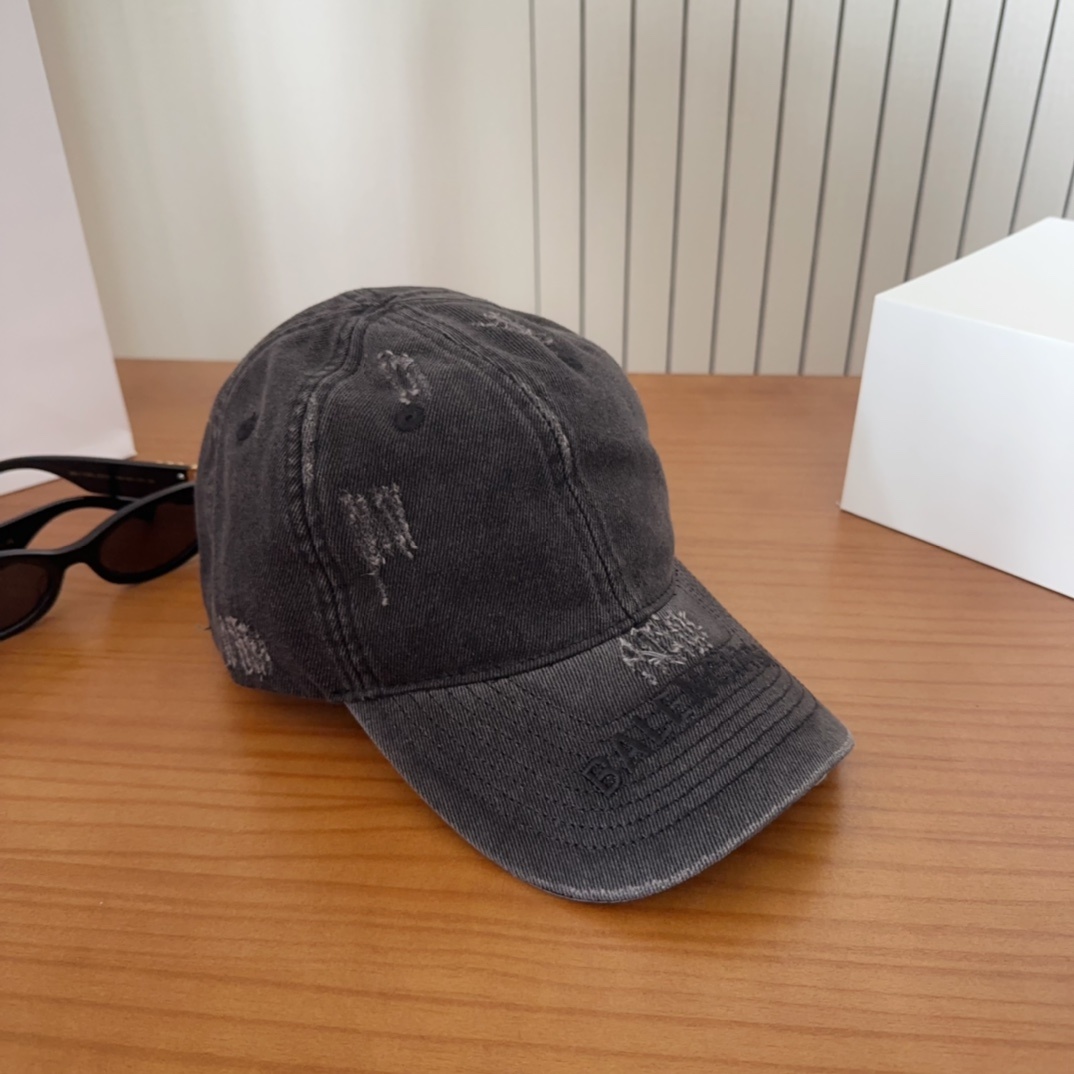 遮阳防晒神器|新款遮阳
巴黎世*渔夫帽,经典的潮酷风,太 nice👍😍
好看的不要不要的😉巨防嗮❗️