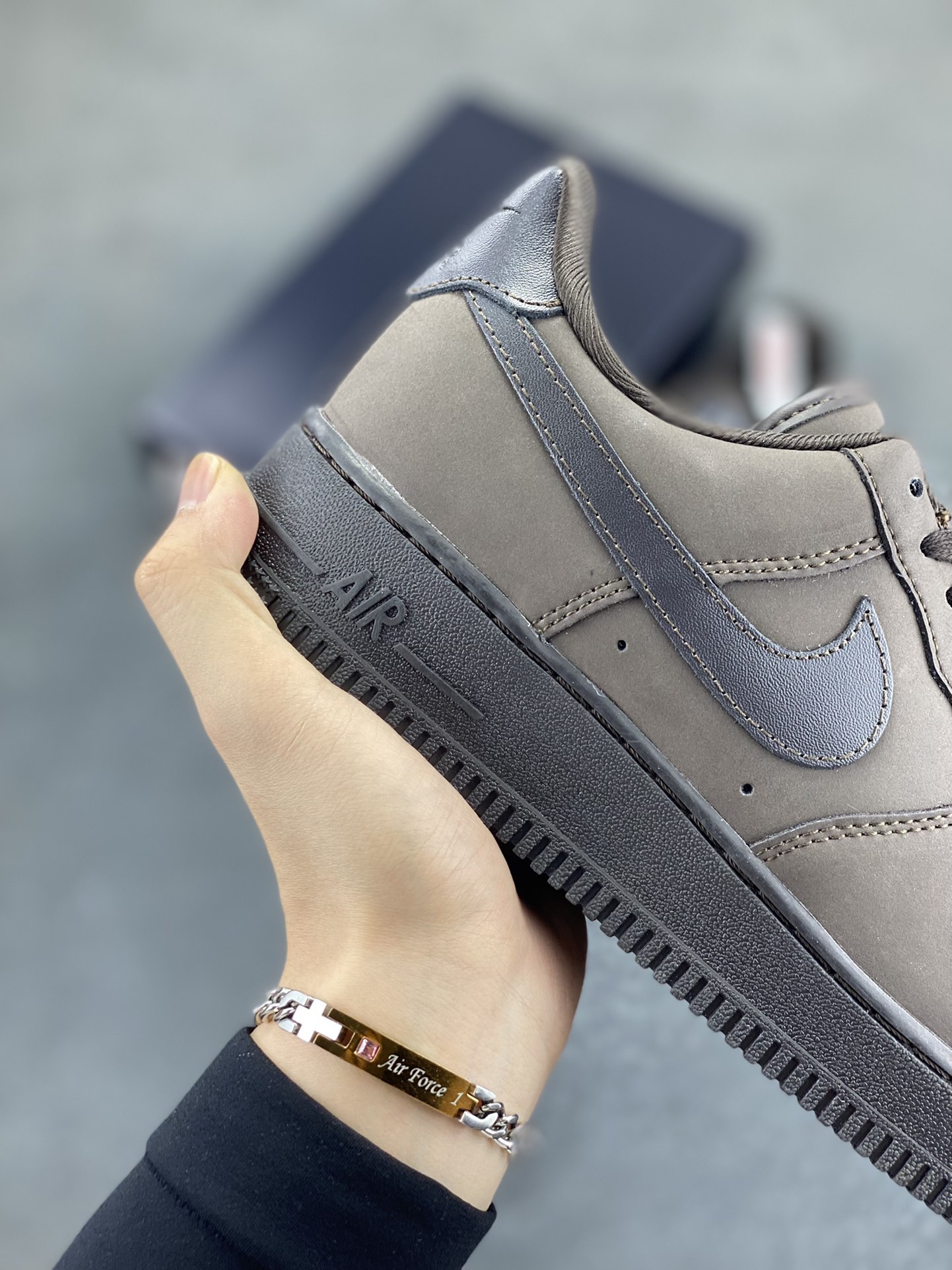 图片[6]-Nike Air Force 1 深棕 原楦头原纸板 打造纯正空军版型#专注外贸渠道 全掌内置蜂窝气垫 #原盒配件 原厂中底钢印、拉帮完美 货号：DR9503-200 尺码：36 36.5 37.5 38 38.5 39 40 40.5 41 42 42.5 43 44 44.5 45-选品中心