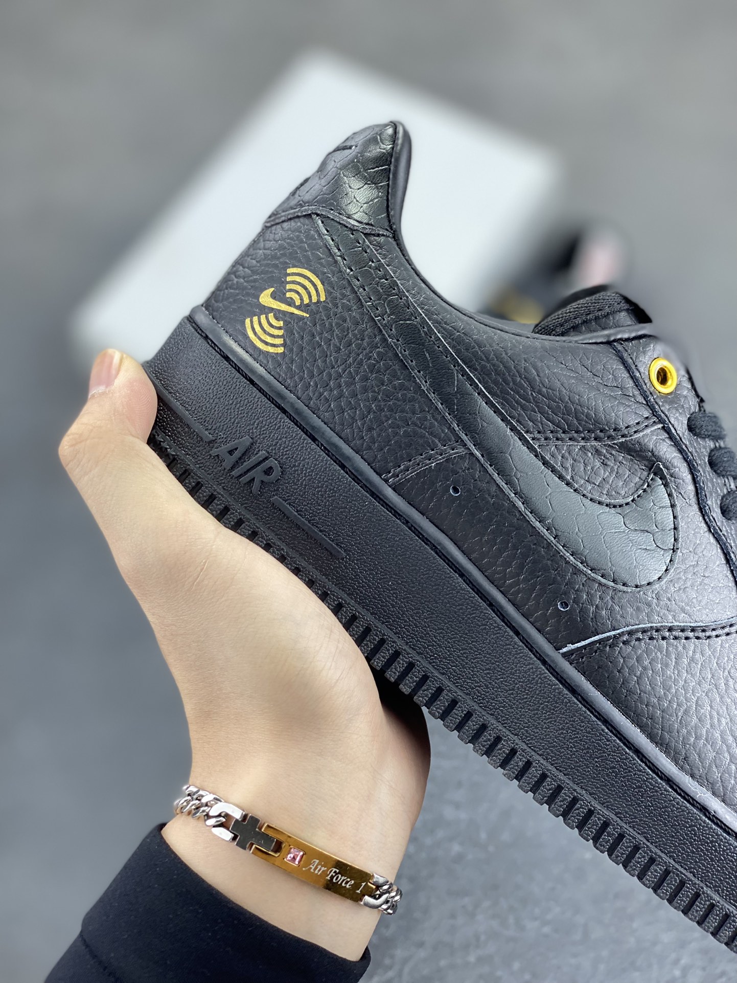 图片[6]-Nike Air Force 1 黑白 原楦头原纸板 打造纯正空军版型#专注外贸渠道 全掌内置蜂窝气垫 #原盒配件 原厂中底钢印、拉帮完美 货号：DX6034-001 尺码：36 36.5 37.5 38 38.5 39 40 40.5 41 42 42.5 43 44 44.5 45-选品中心