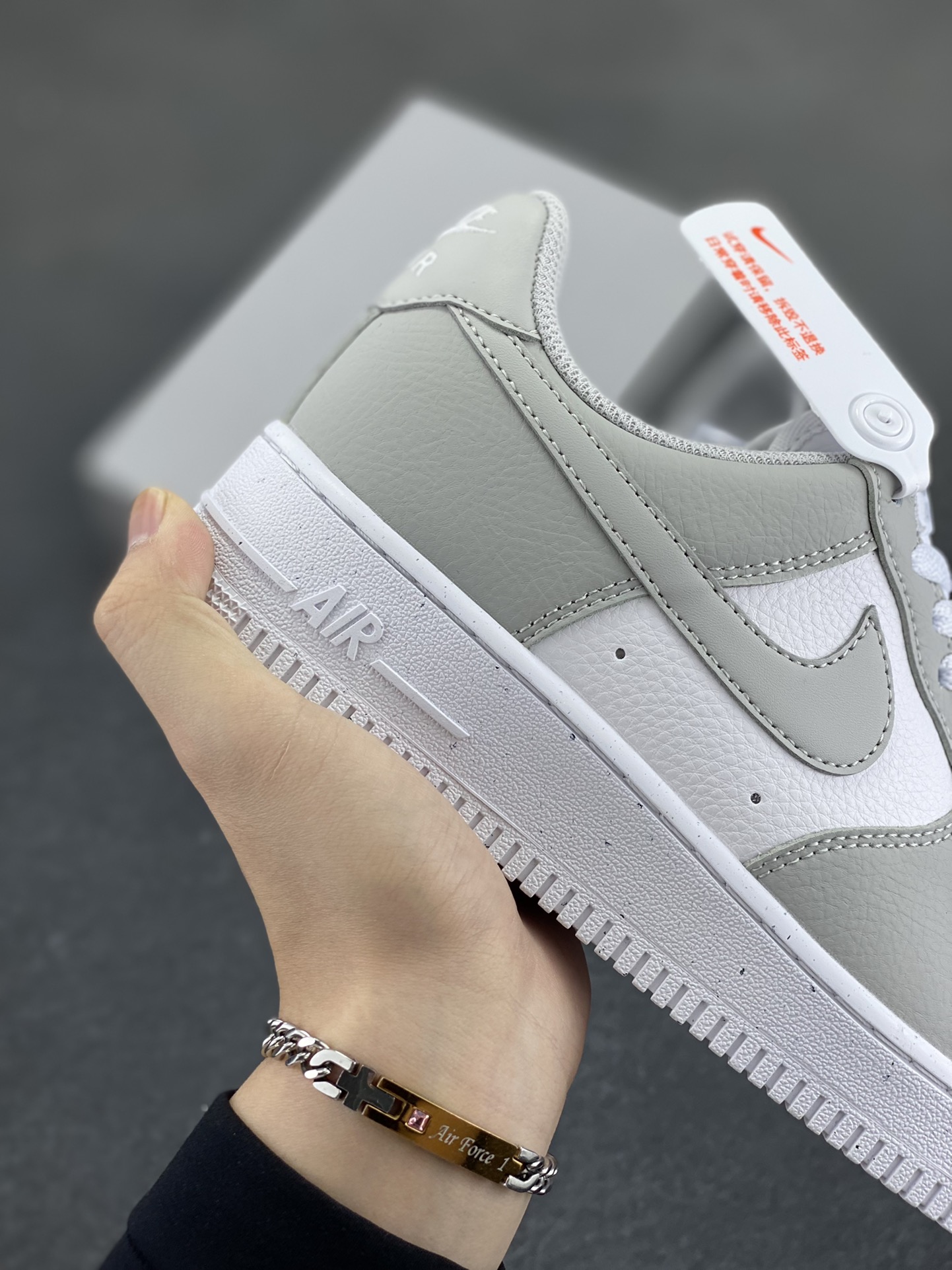 图片[6]-NK Air Force 1 空军一号 灰白 原楦头原纸板 打造纯正空军版型#专注外贸渠道 全掌内置蜂窝气垫 #原盒配件 原厂中底钢印、拉帮完美 货号：DV3808-114 尺码：36 36.5 37.5 38 38.5 39 40 40.5 41 42 42.5 43 44 44.5 45-选品中心