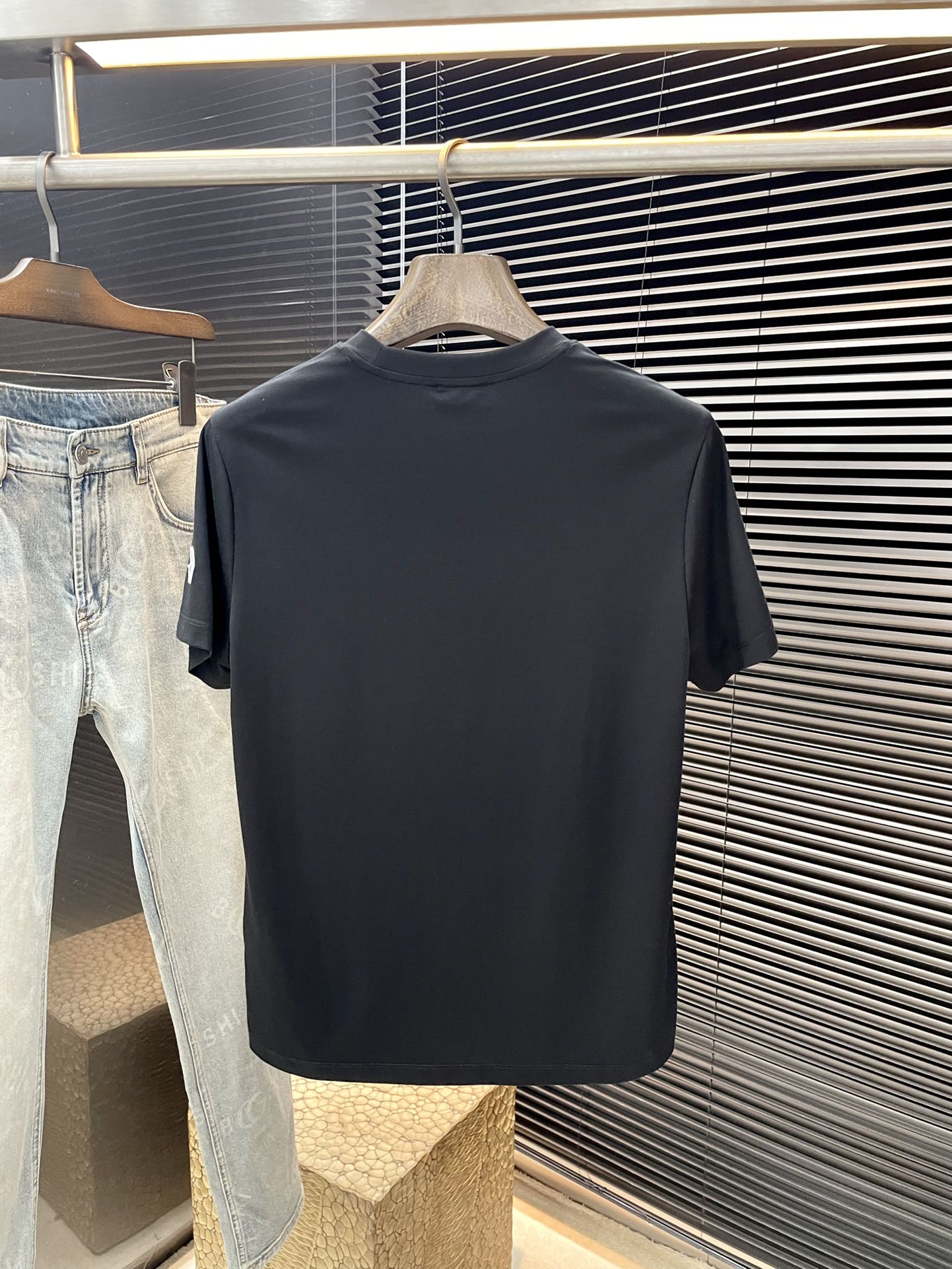  ♠️ Moncher-（蒙口）系列 VIP高级定制 2025新款短袖  百搭款式 任何人都可以轻松驾驭