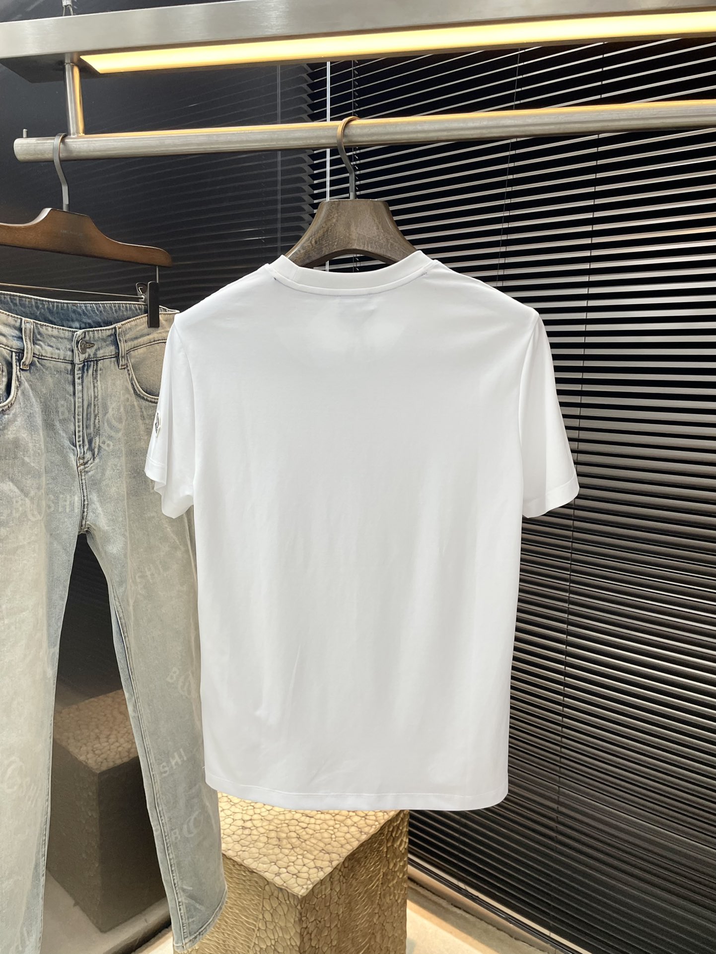  ♠️ Moncher-（蒙口）系列 VIP高级定制 2025新款短袖  百搭款式 任何人都可以轻松驾驭