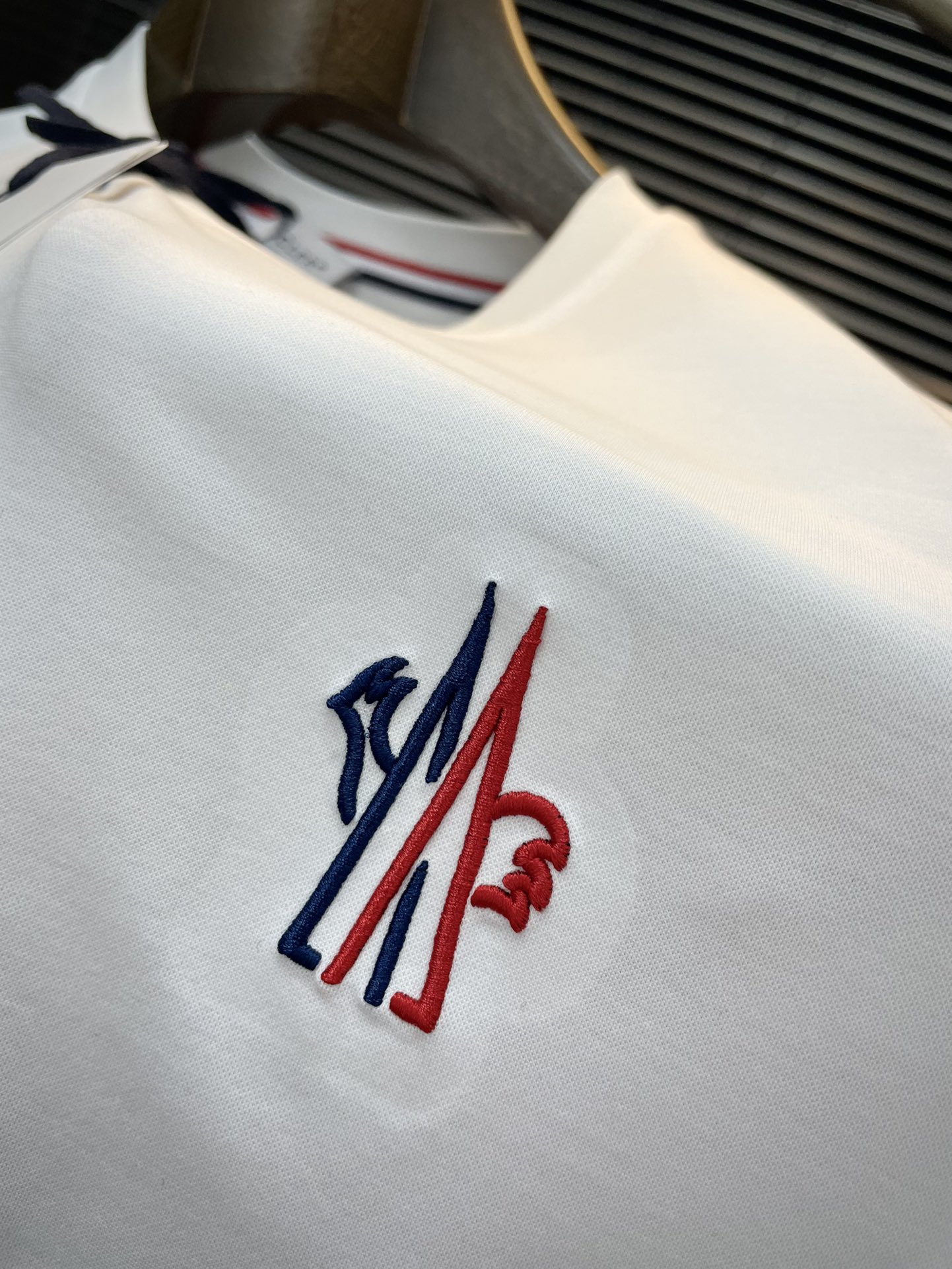  ♠️ Moncher-（蒙口）系列 VIP高级定制 2025新款短袖  百搭款式 任何人都可以轻松驾驭