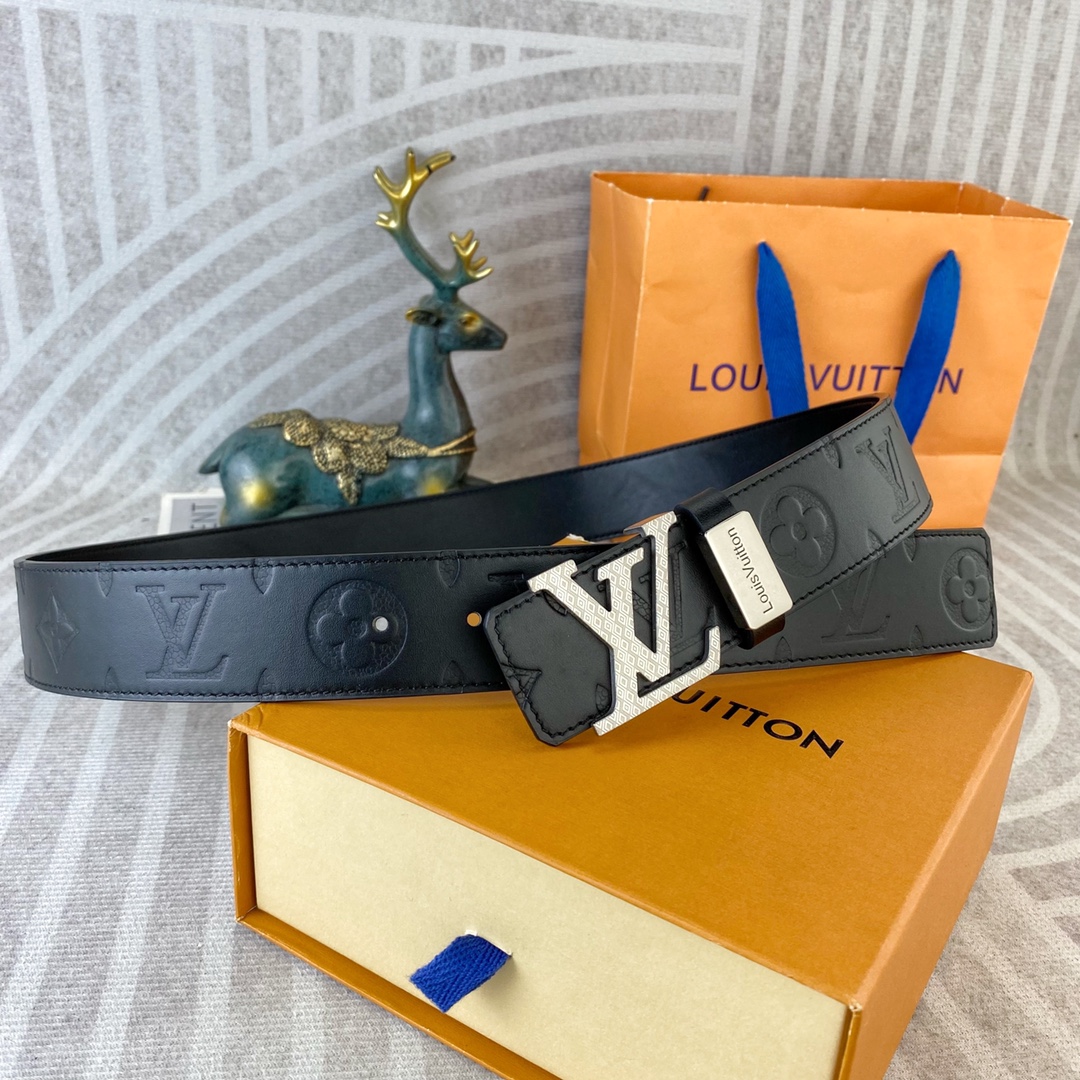 LV💕 特种皮腰带系列 ，原厂五金精品不锈钢扣，手感柔软舒适 宽3.8CM。