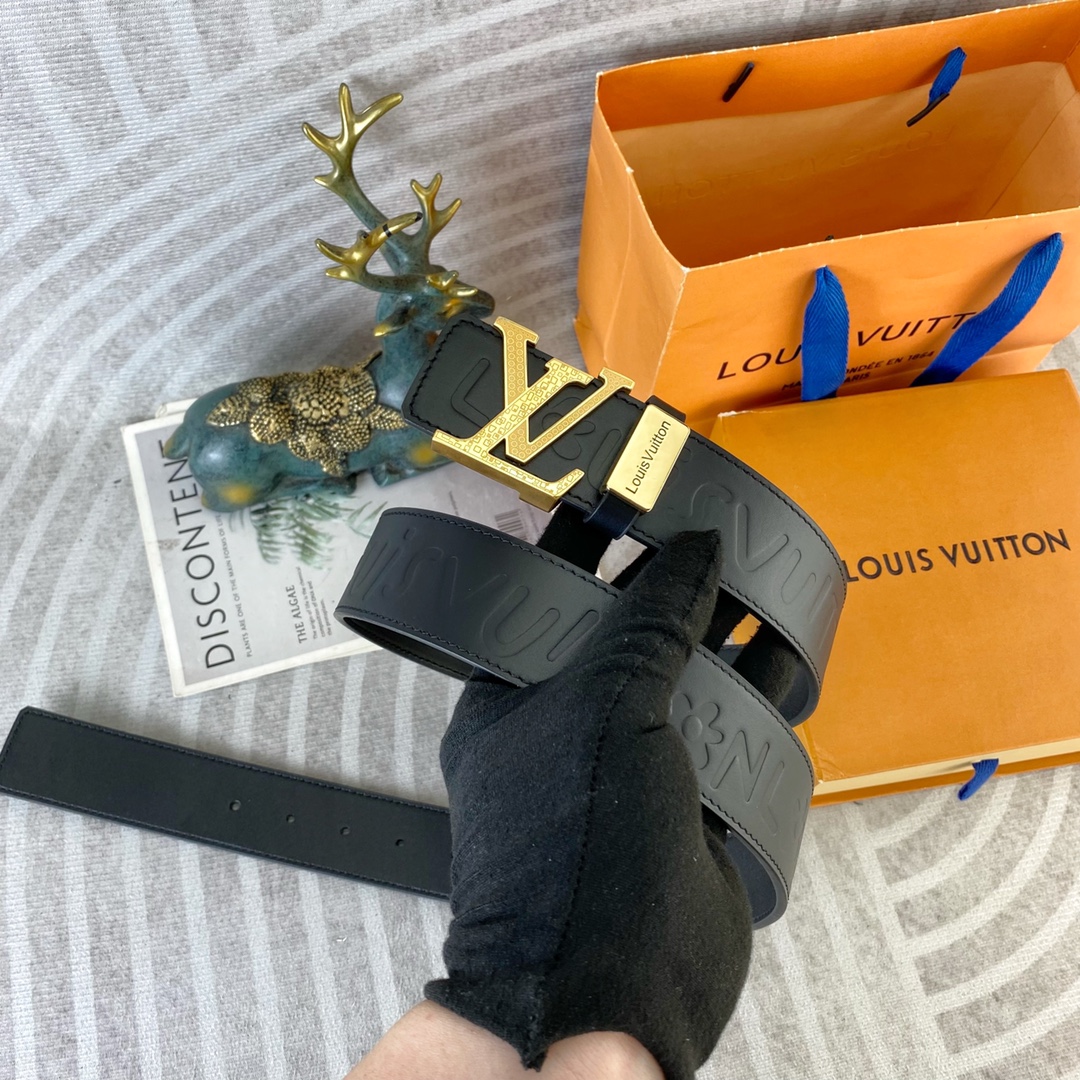 LV💕 特种皮腰带系列 ，原厂五金精品不锈钢扣，手感柔软舒适 宽3.8CM。