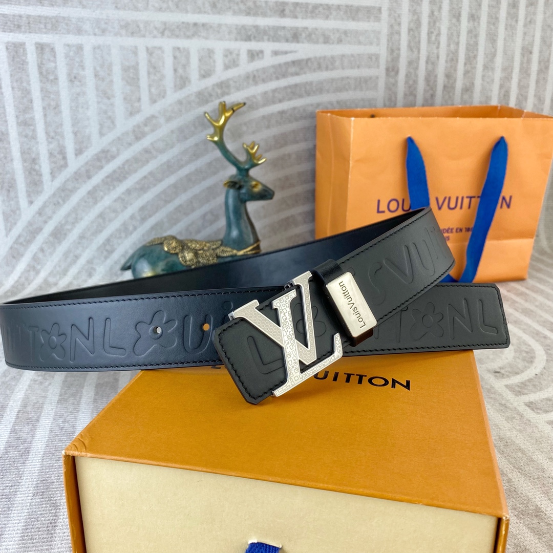 LV💕 特种皮腰带系列 ，原厂五金精品不锈钢扣，手感柔软舒适 宽3.8CM。