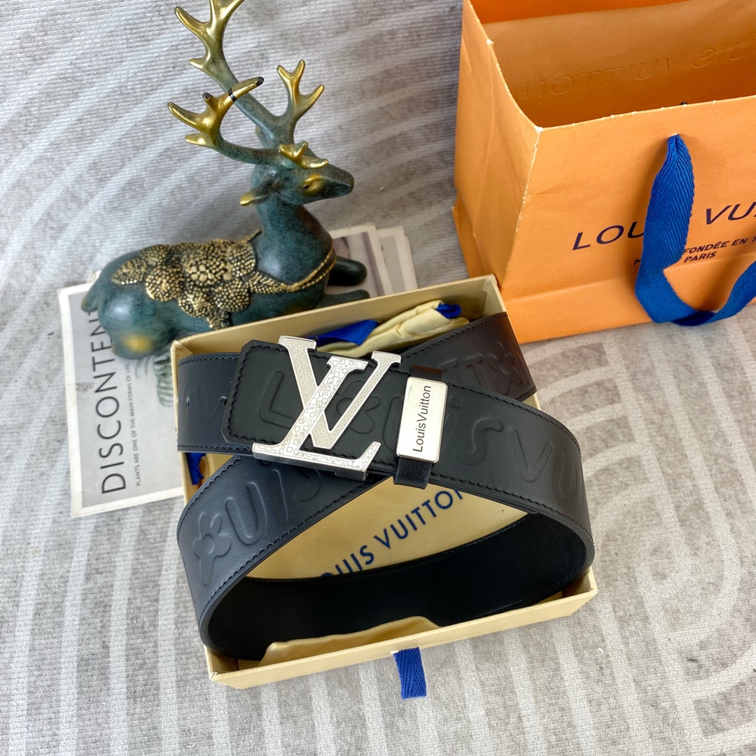 LV💕 特种皮腰带系列 ，原厂五金精品不锈钢扣，手感柔软舒适 宽3.8CM。