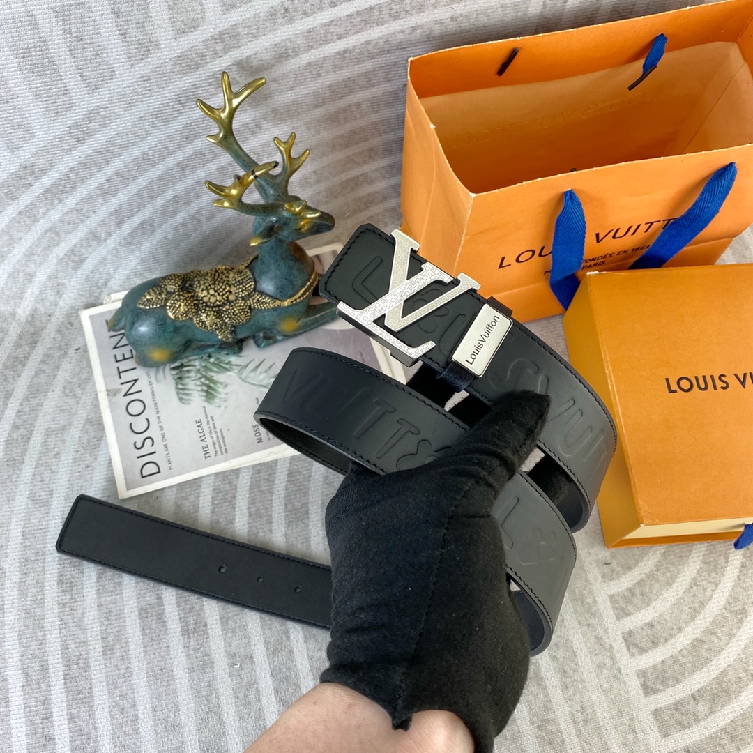 LV💕 特种皮腰带系列 ，原厂五金精品不锈钢扣，手感柔软舒适 宽3.8CM。