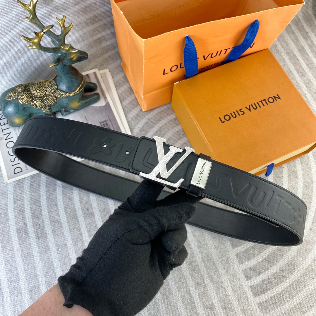 LV💕 特种皮腰带系列 ，原厂五金精品不锈钢扣，手感柔软舒适 宽3.8CM。