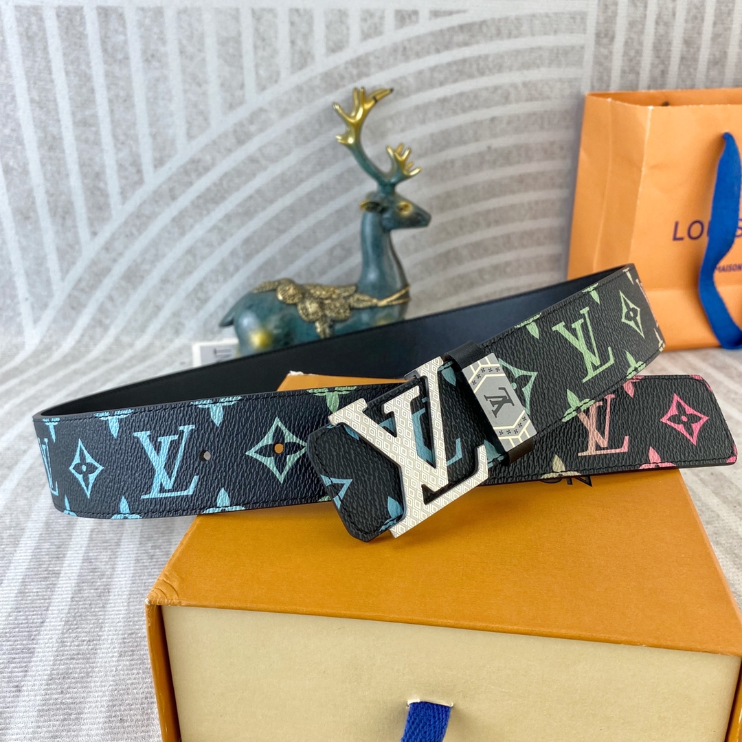 LV💕 特种皮腰带系列 ，原厂五金精品不锈钢扣，手感柔软舒适 宽3.8CM。
