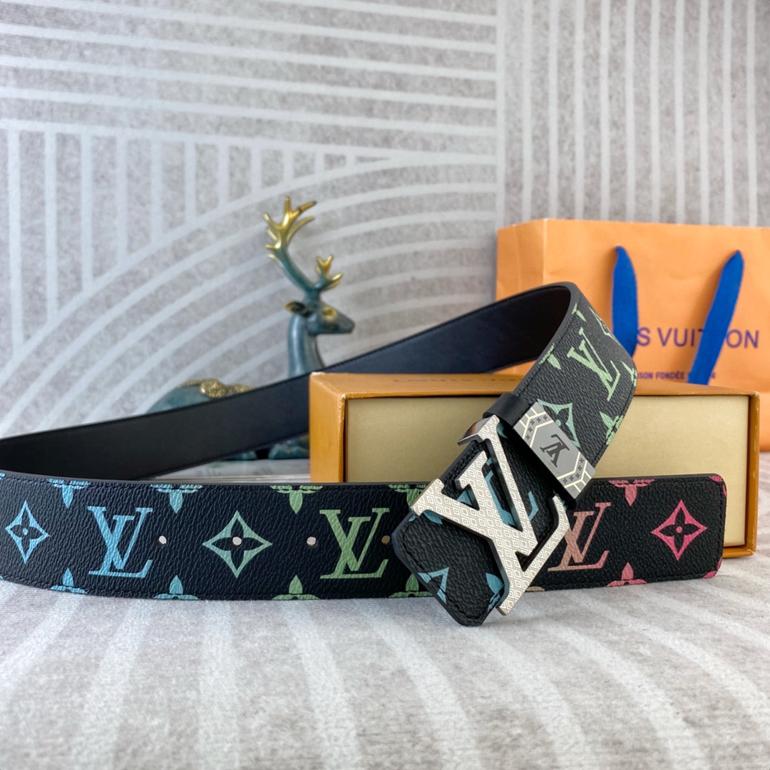 LV💕 特种皮腰带系列 ，原厂五金精品不锈钢扣，手感柔软舒适 宽3.8CM。
