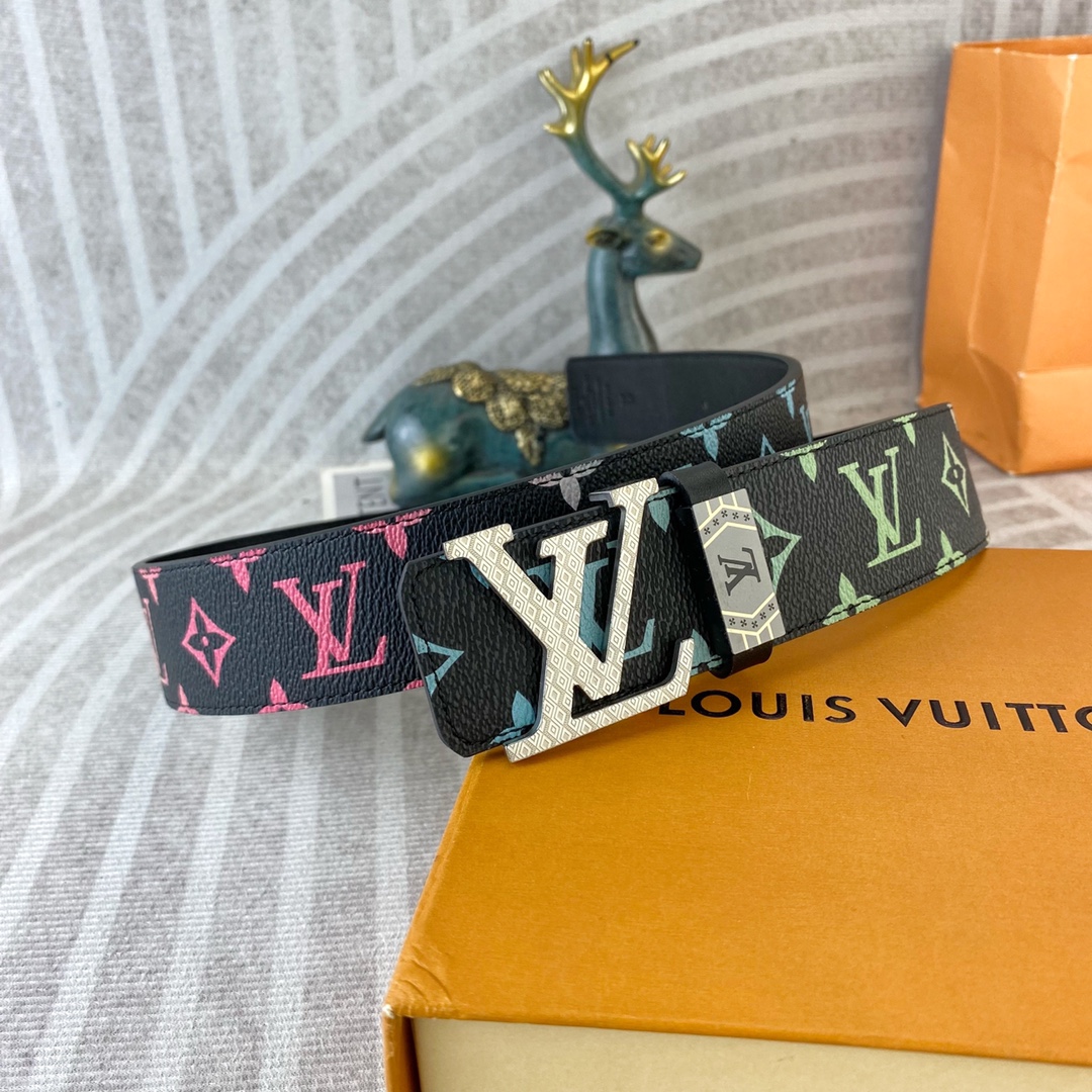 LV💕 特种皮腰带系列 ，原厂五金精品不锈钢扣，手感柔软舒适 宽3.8CM。