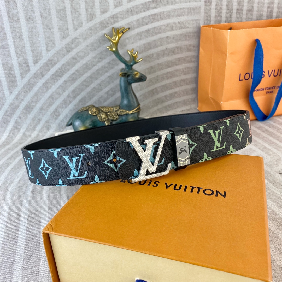LV💕 特种皮腰带系列 ，原厂五金精品不锈钢扣，手感柔软舒适 宽3.8CM。