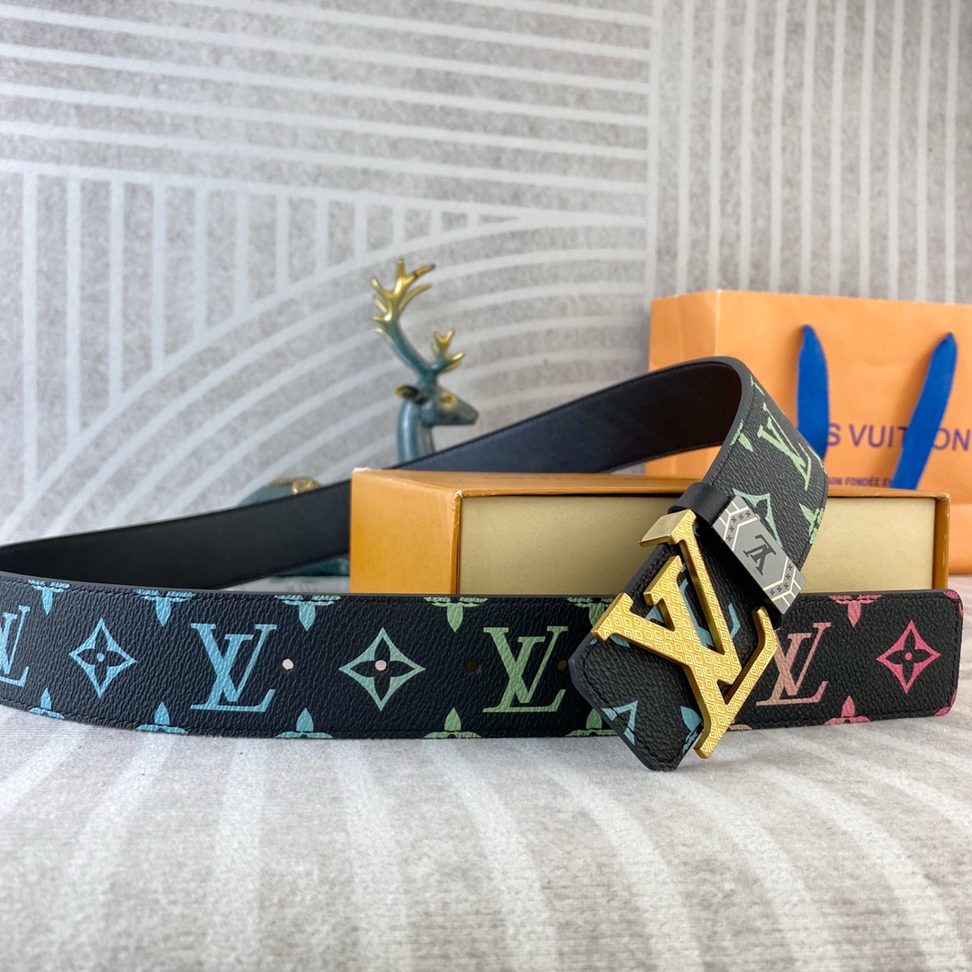 LV💕 特种皮腰带系列 ，原厂五金精品不锈钢扣，手感柔软舒适 宽3.8CM。