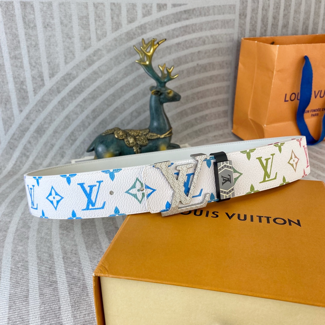 LV💕 特种皮腰带系列 ，原厂五金精品不锈钢扣，手感柔软舒适 宽3.8CM。