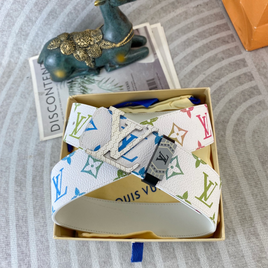 LV💕 特种皮腰带系列 ，原厂五金精品不锈钢扣，手感柔软舒适 宽3.8CM。