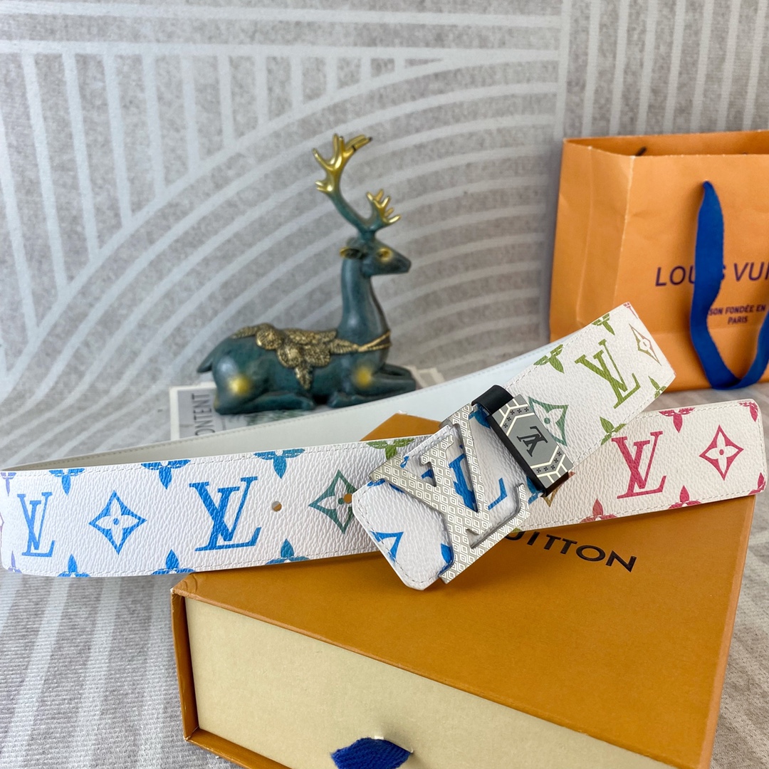LV💕 特种皮腰带系列 ，原厂五金精品不锈钢扣，手感柔软舒适 宽3.8CM。