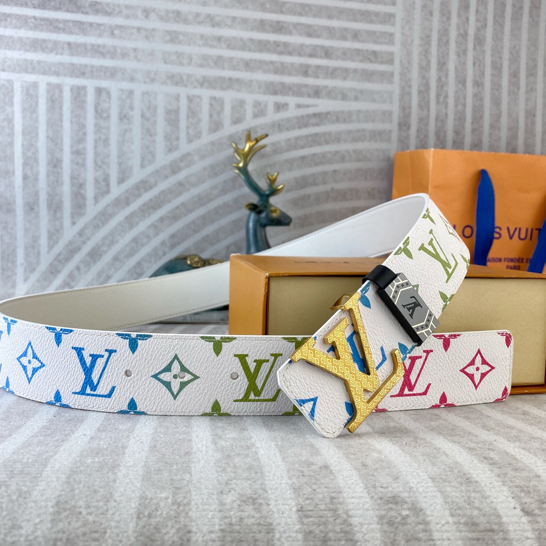 LV💕 特种皮腰带系列 ，原厂五金精品不锈钢扣，手感柔软舒适 宽3.8CM。
