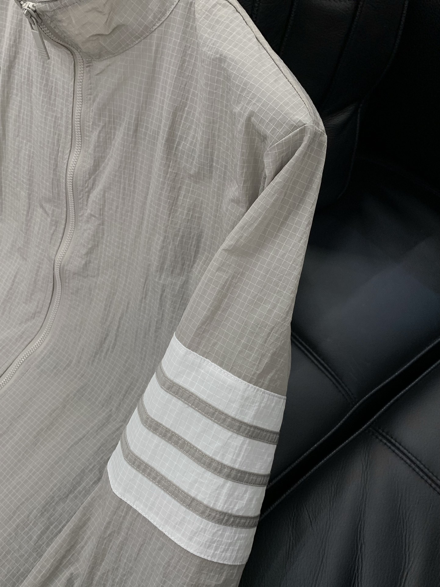 Thom Browne Summer 2025 Collection: High-Grade Fashion with Original Hardware and Comfort - 图片 5