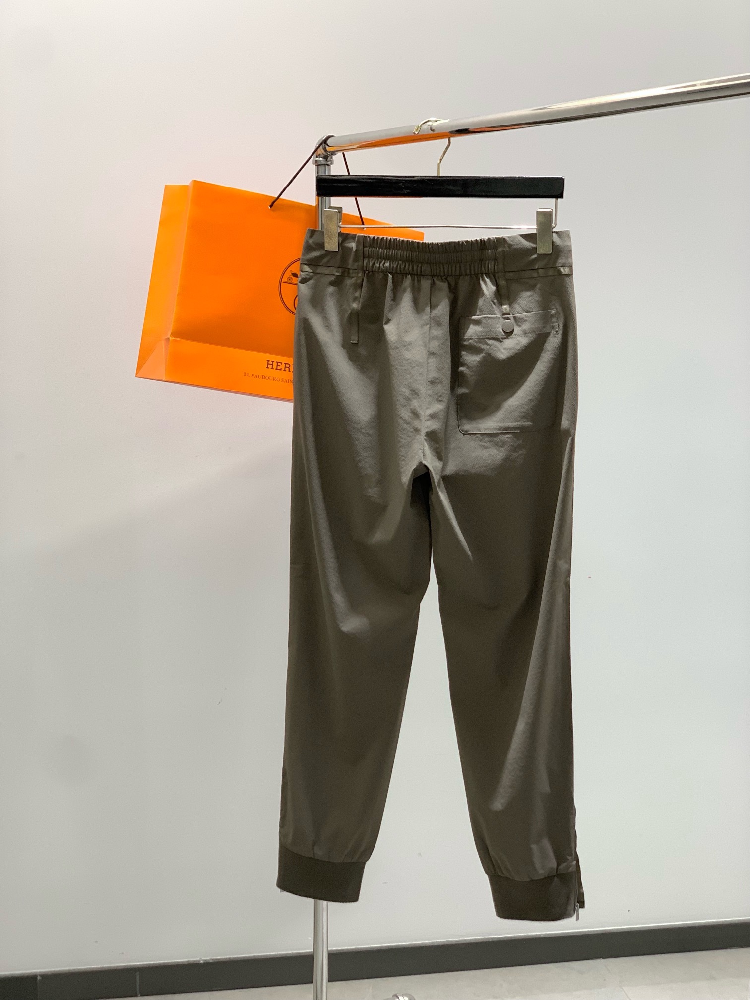 E-MASS High Fashion Pants: Sizes, Measurements, and Special Features - 图片 2