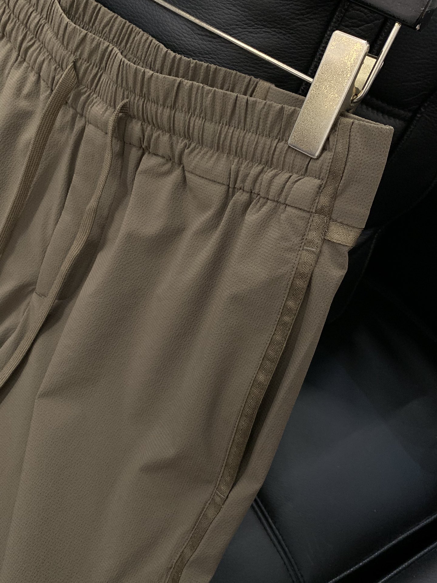 E-MASS High Fashion Pants: Sizes, Measurements, and Special Features - 图片 4