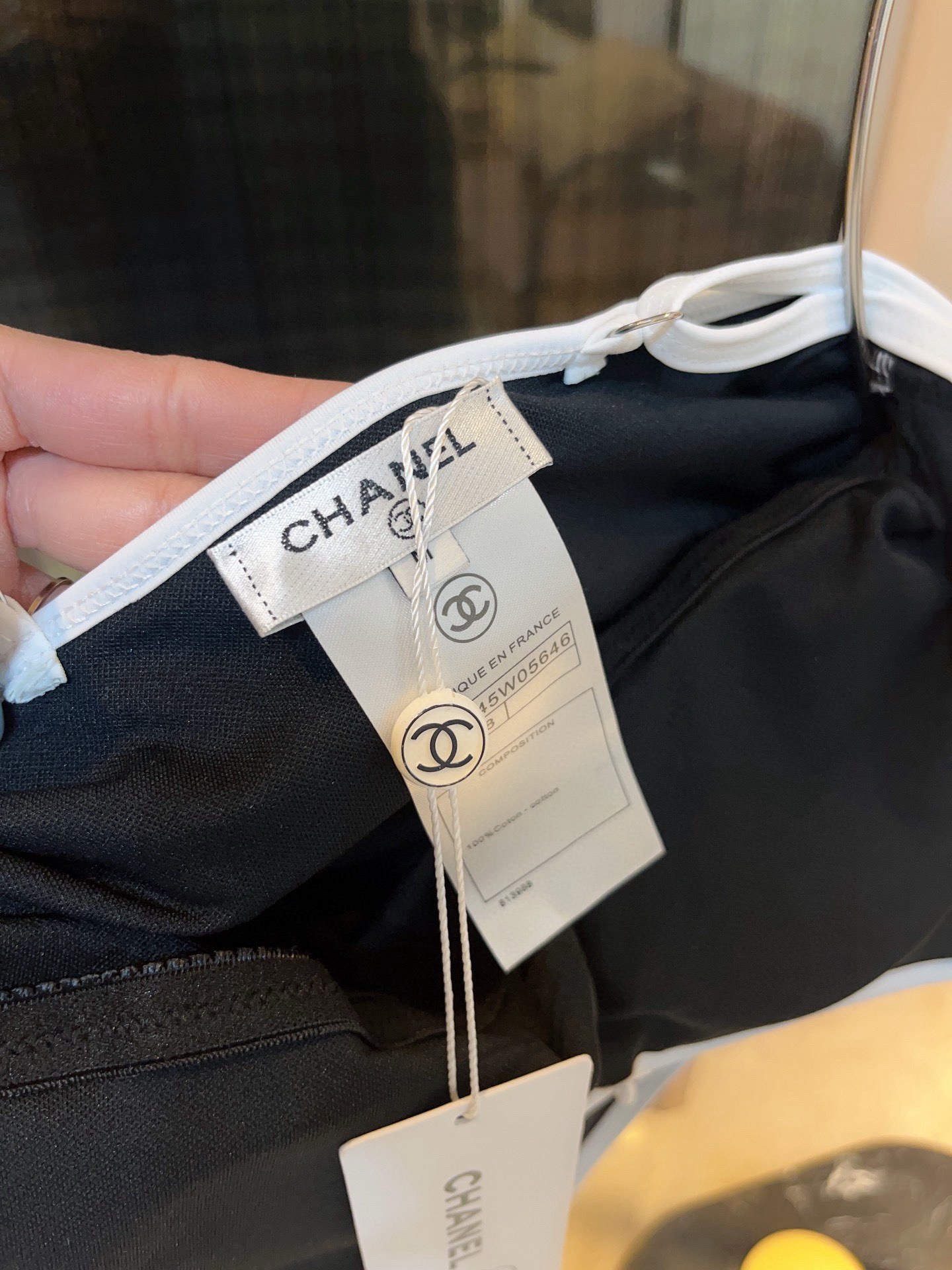  🆕
Chanel 香奈儿连体泳衣 😍🥰适合多种场景的游泳衣🏊‍♀️海边 游泳池 温泉 水上乐园 漂流都