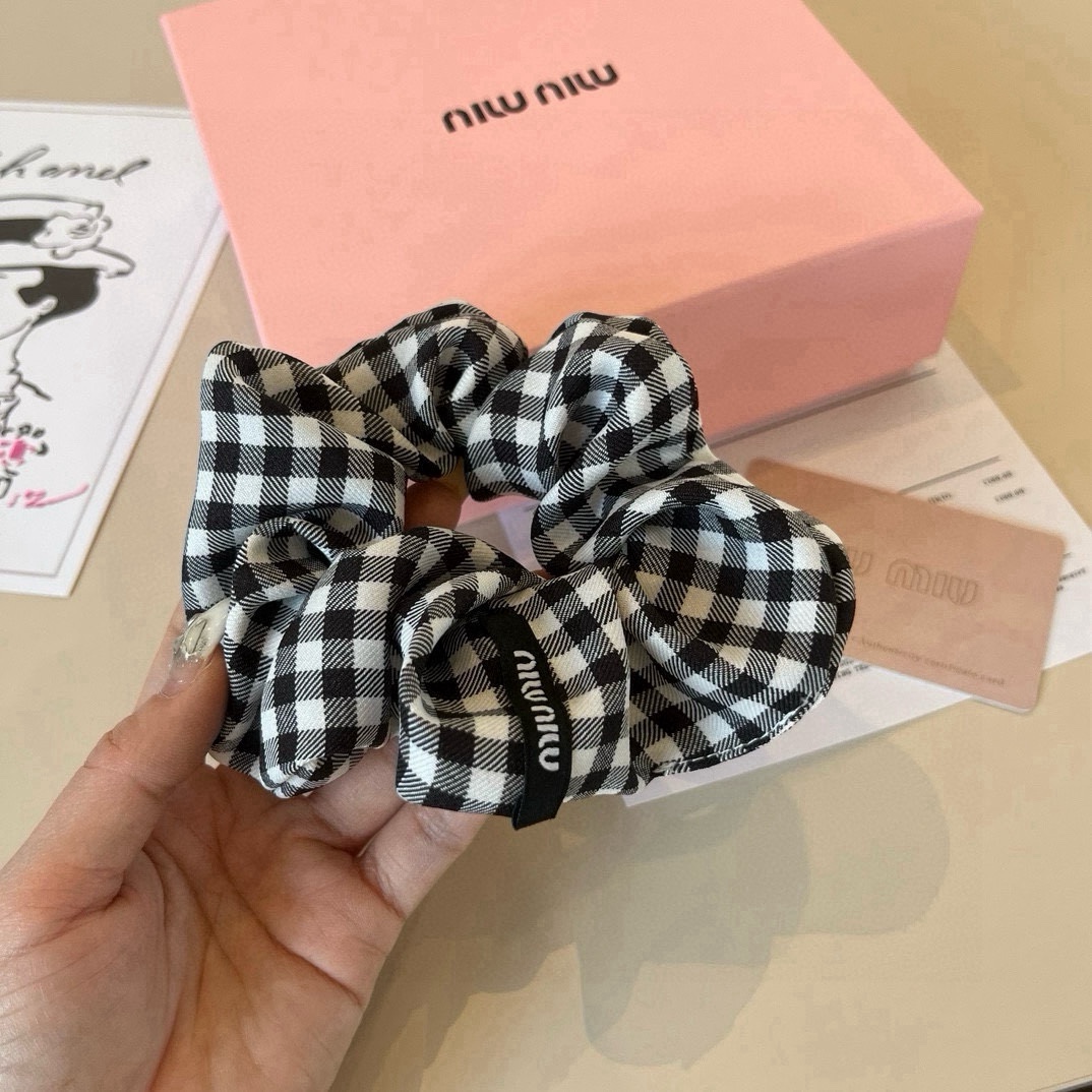 🆕

miumiu缪缪发圈