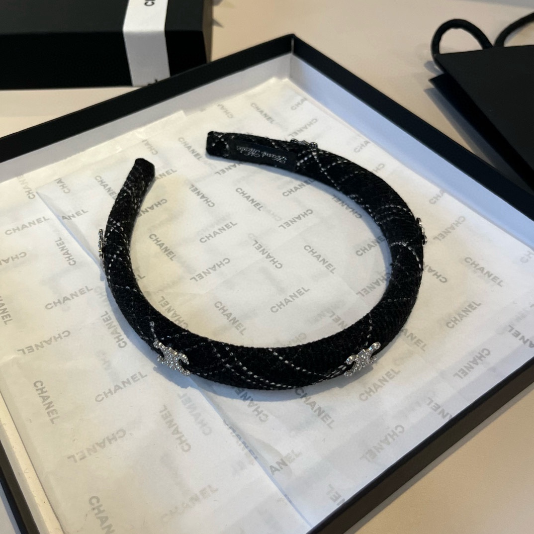 🆕

Celine赛琳新款发箍