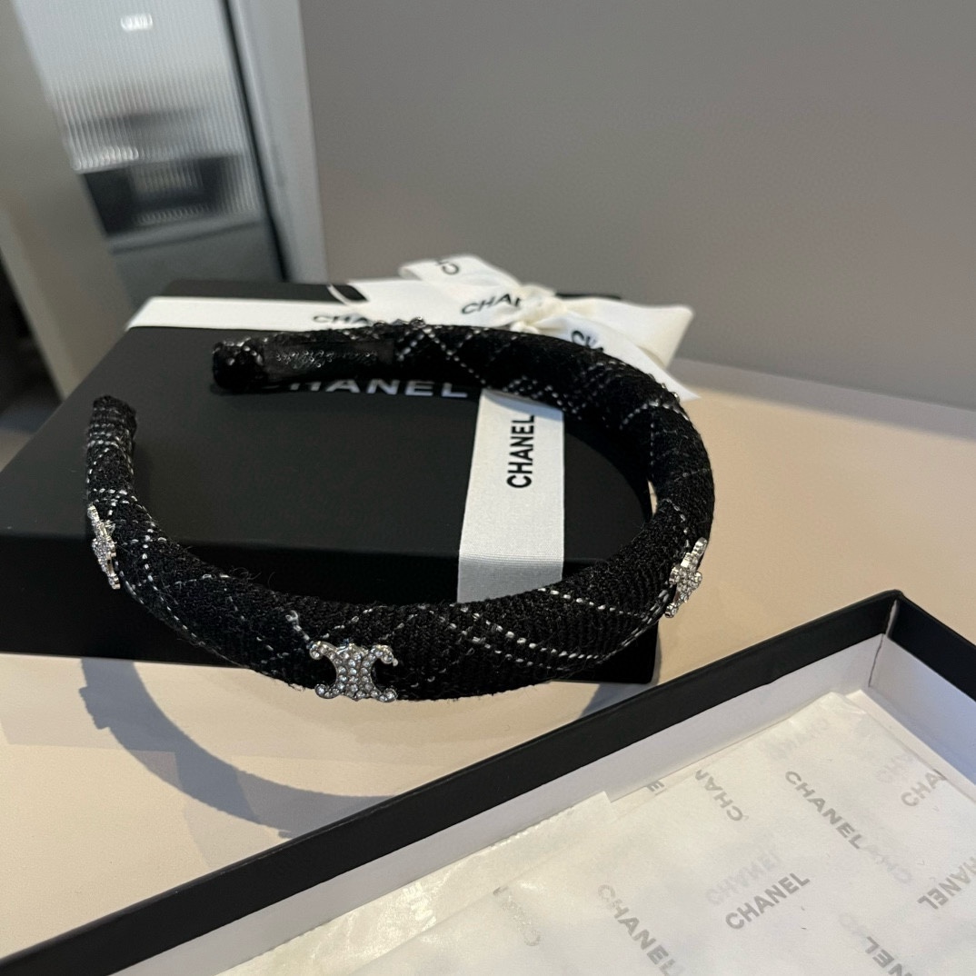 🆕

Celine赛琳新款发箍
