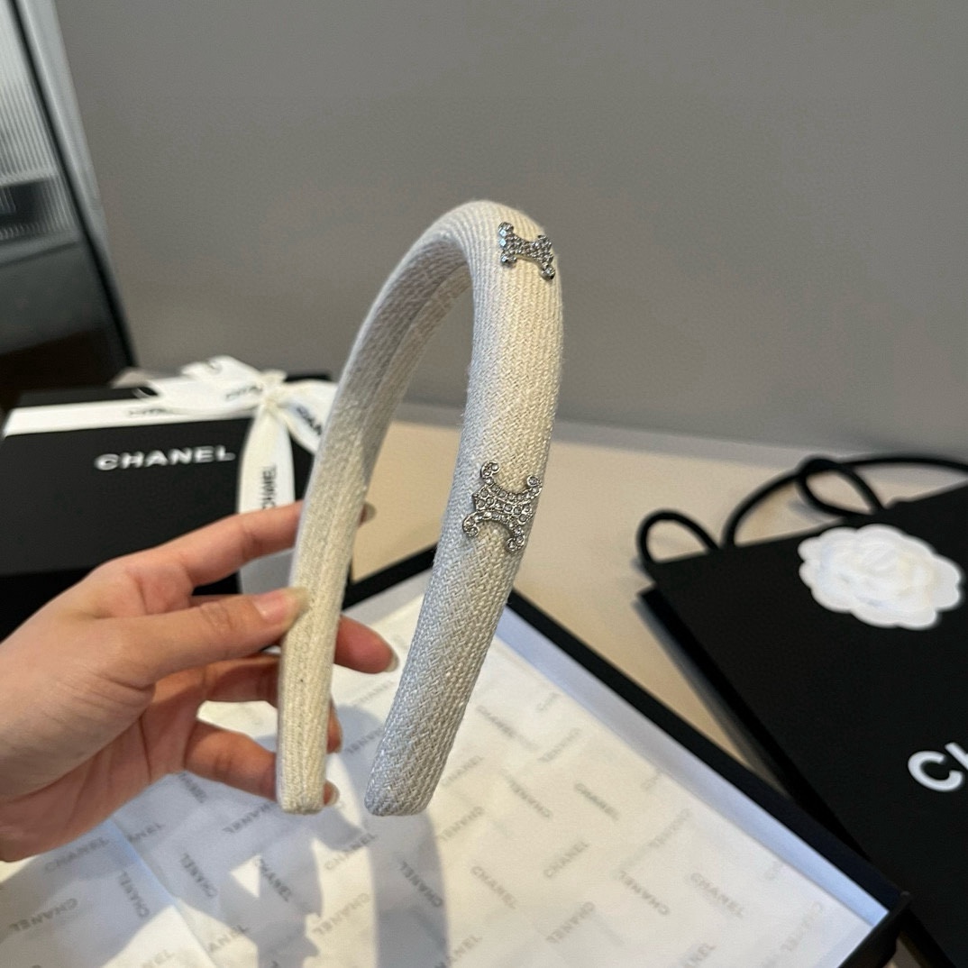 🆕

Celine赛琳新款发箍