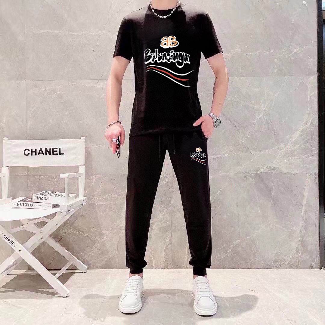 Balenciaga BALENCIAGA 巴黎世家 (胖子福音) 2025 世界知名奢侈品牌