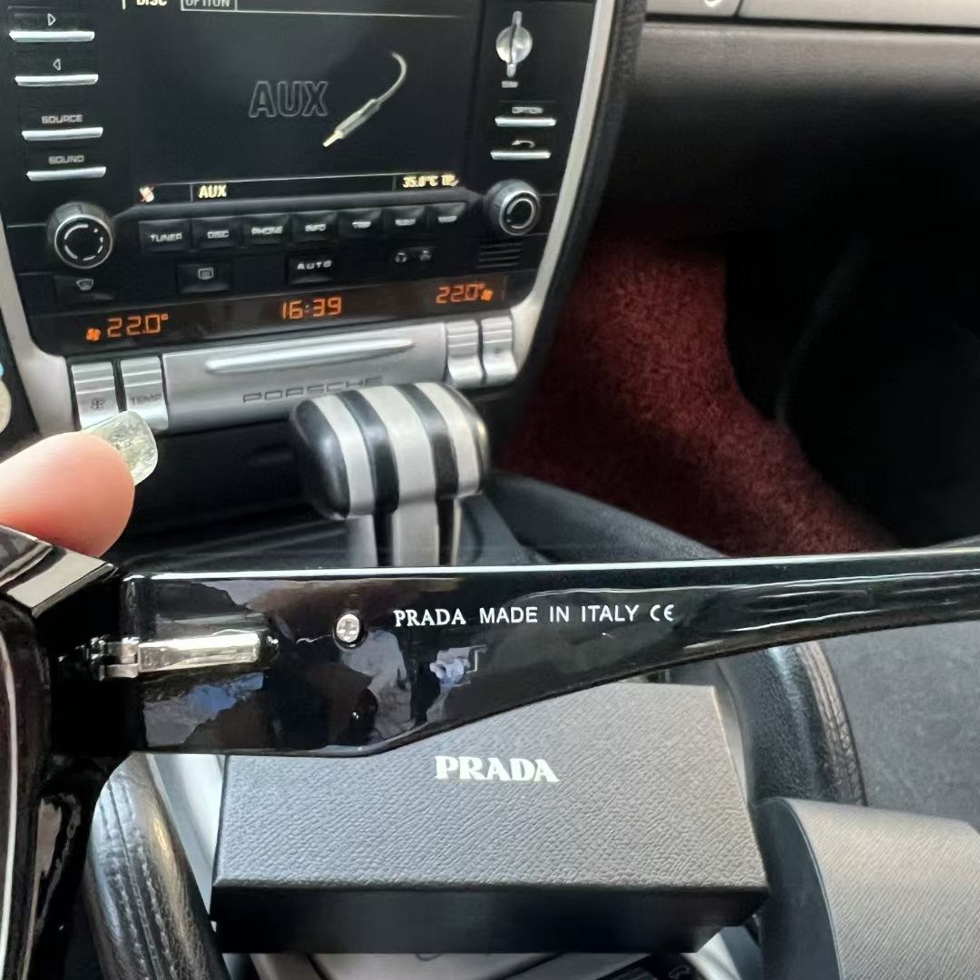 Elegantes Gafas de Sol Prada con Protección UV para un Look Sofisticado 7 a1752633923195 8715